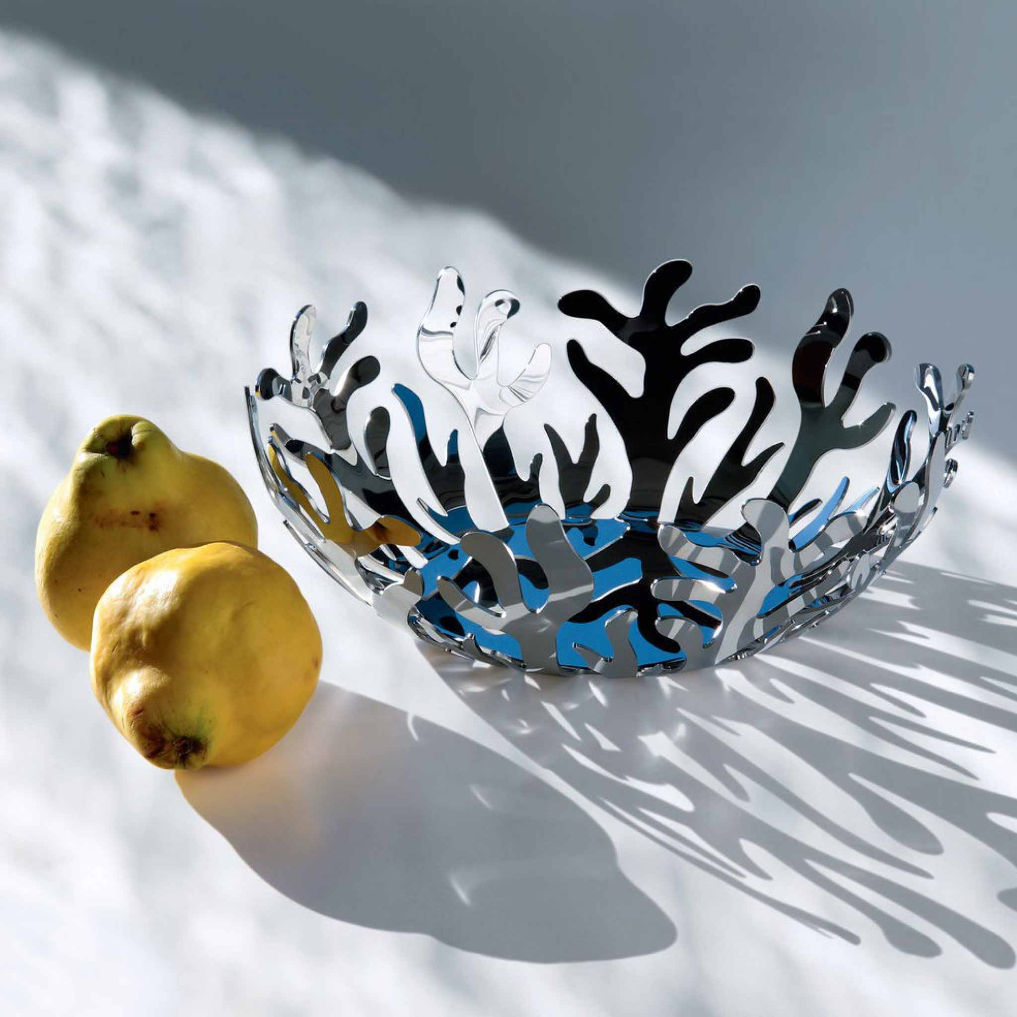 Mediterraneo Stainless Steel Fruit Bowl | 25cm - Image 4