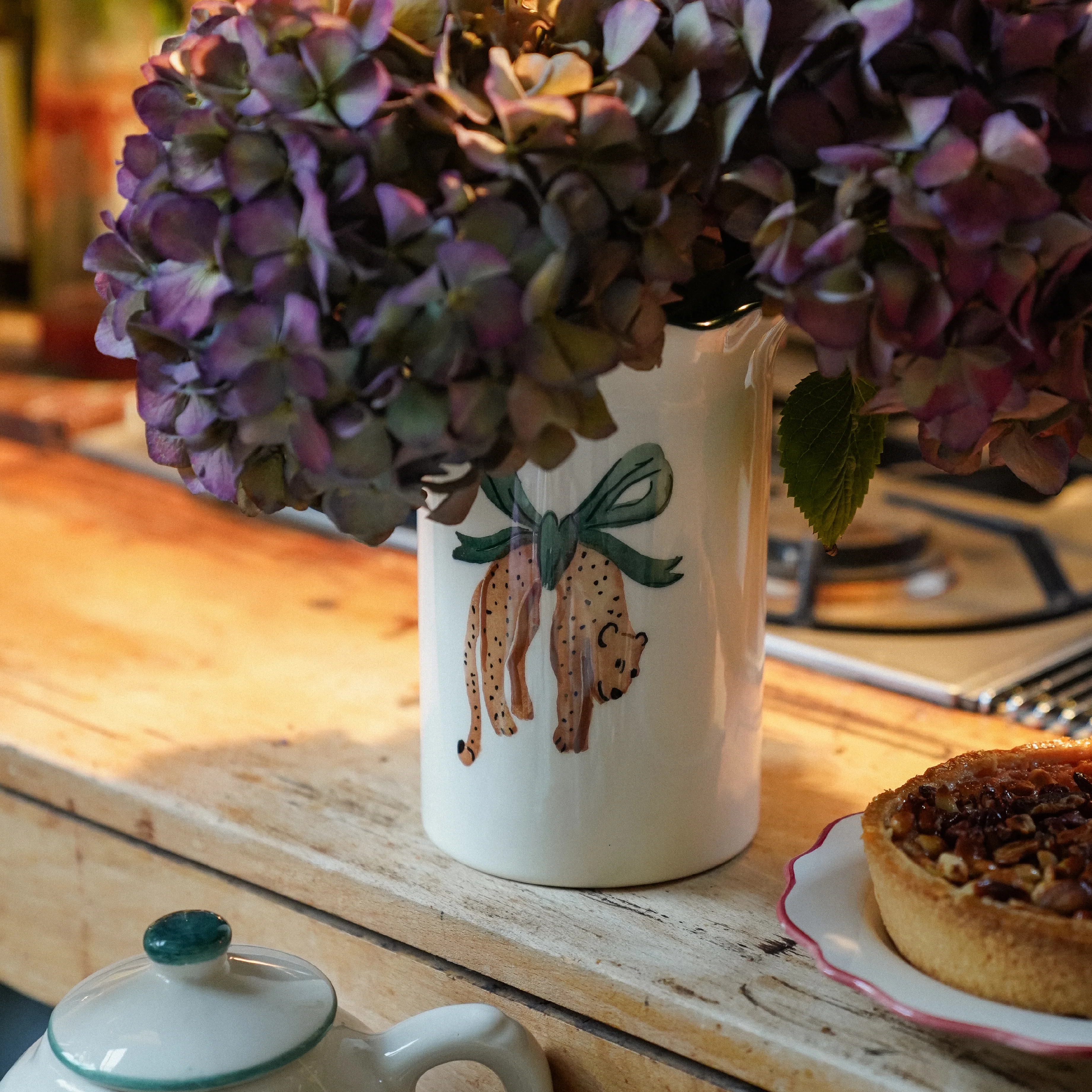 Hanging Leopard Vase - Image 2