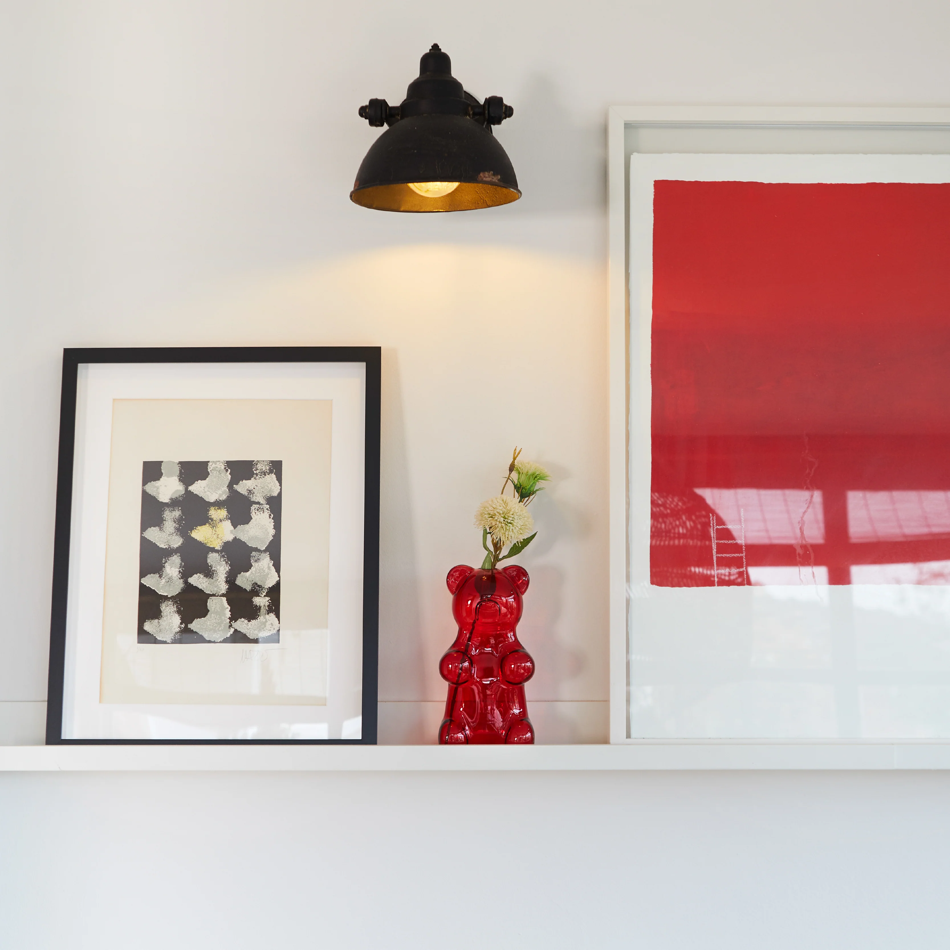 Glass Gummy Bear Vase | Red - Image 3
