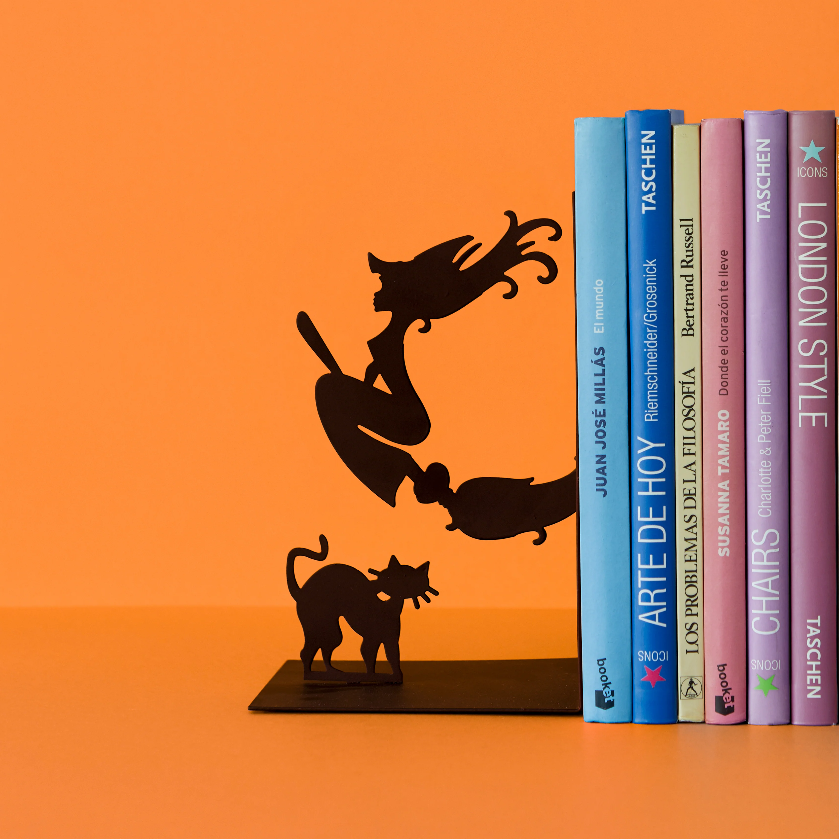 Metal Bookend | Flying Witch & Familiar Cat - Image 4