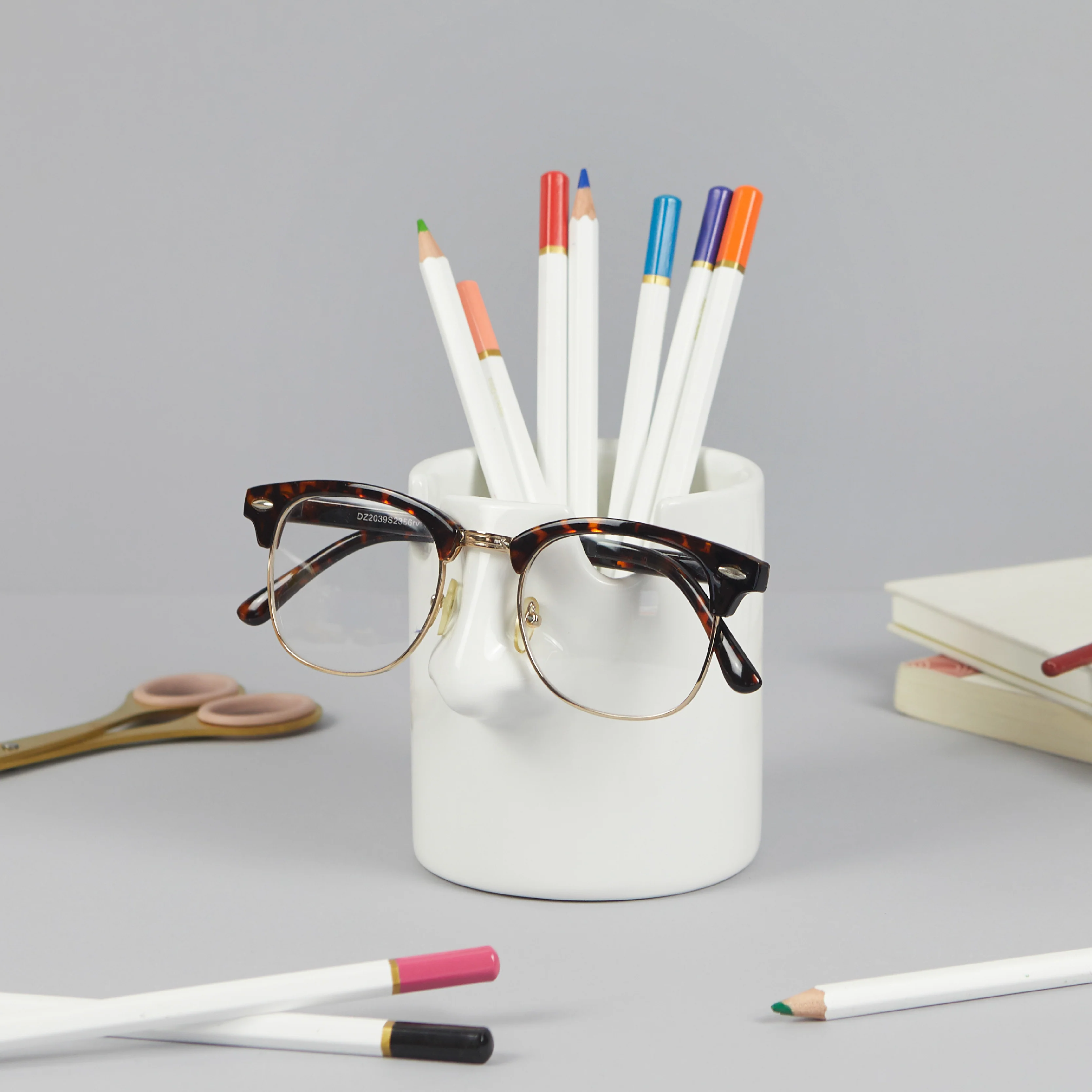 Nosey Buddy Stationery & Glasses Holder | White - Image 4
