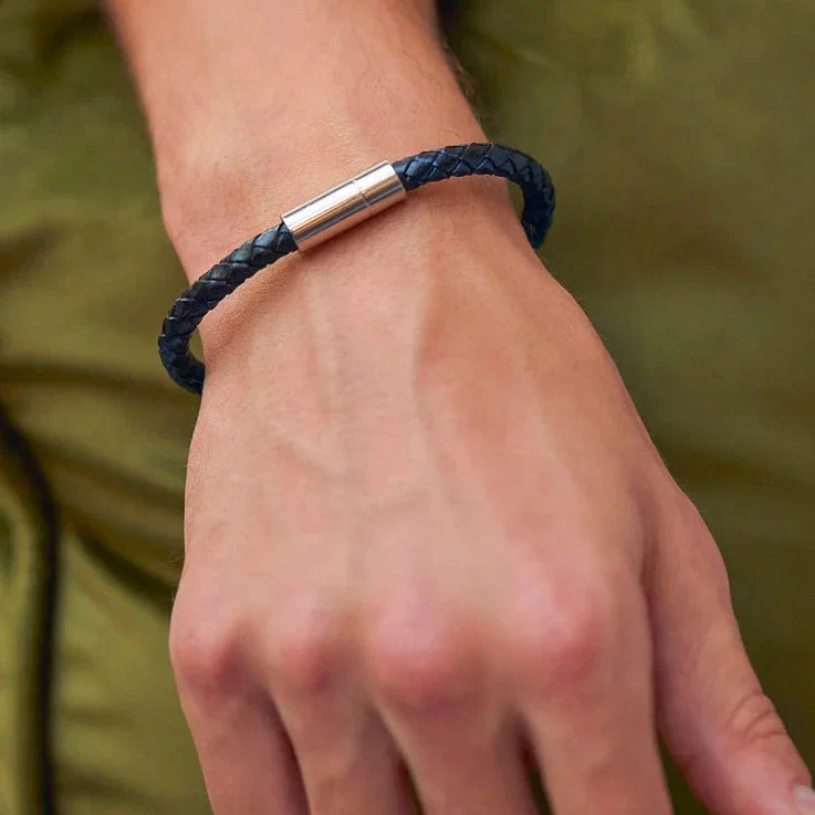 Men's Single Plaited Leather Bracelet | Navy - Image 5