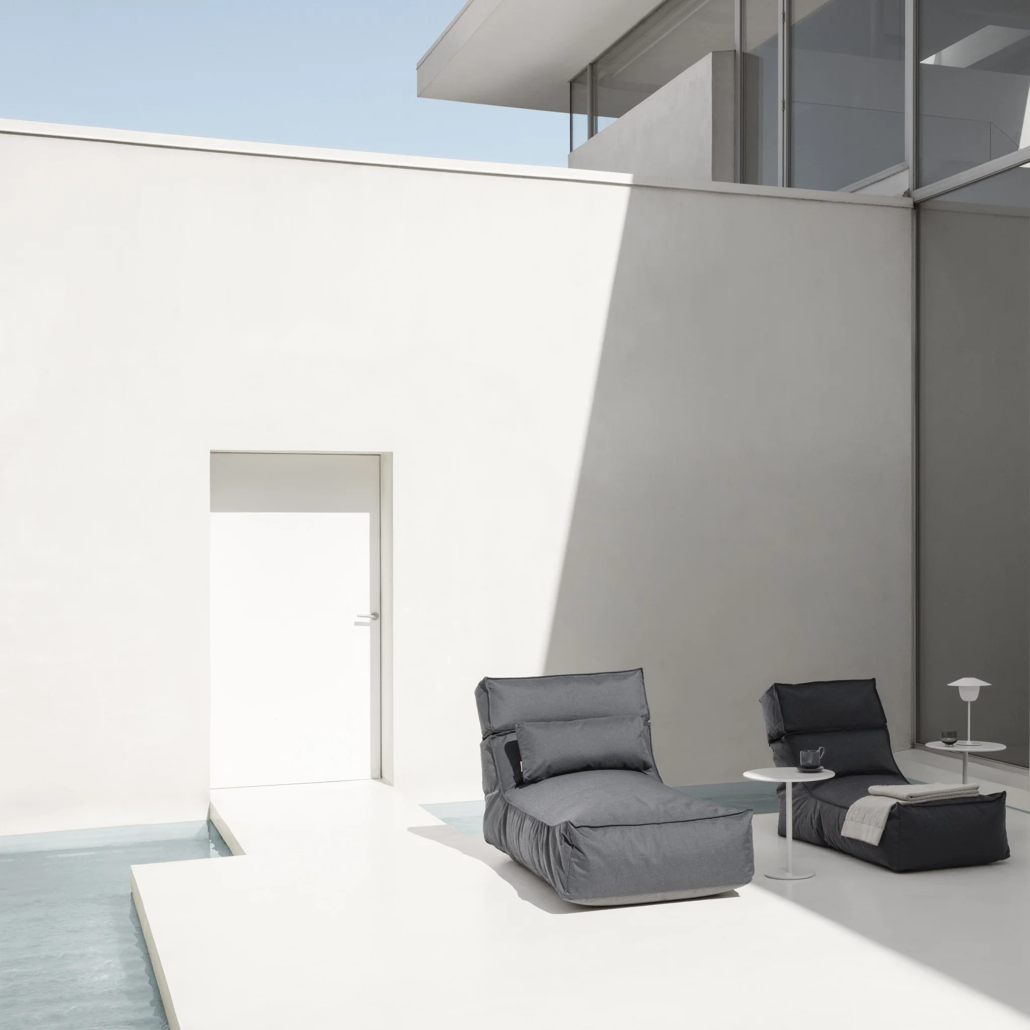 Stay Daybed | Coal - Image 2