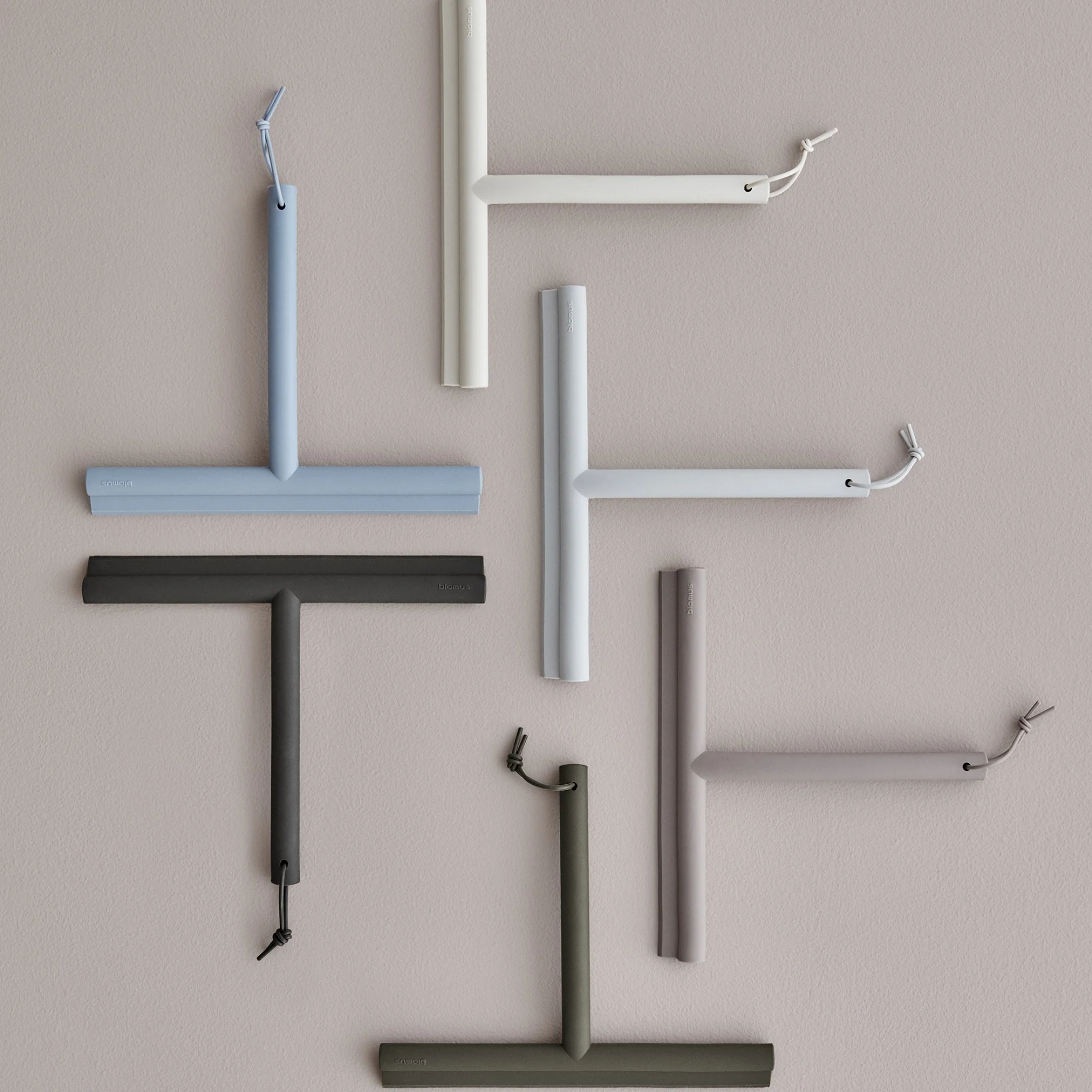 Vipo Shower Squeegee with Overdoor Hook | Micro Chip - Image 2