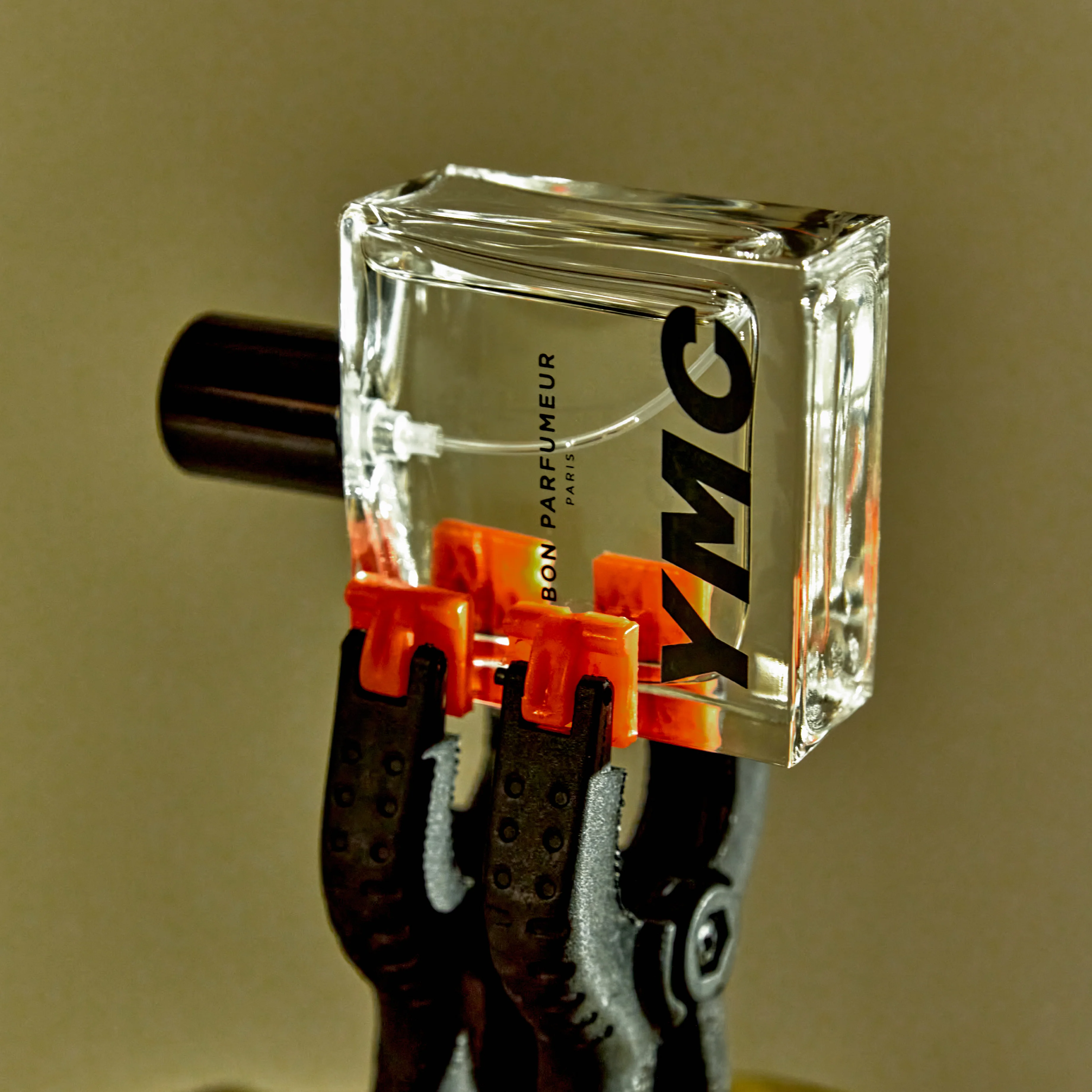 105 YMC Eau de Parfum | Cinnamon, Geranium & Amyris Wood | 100ml - Image 2