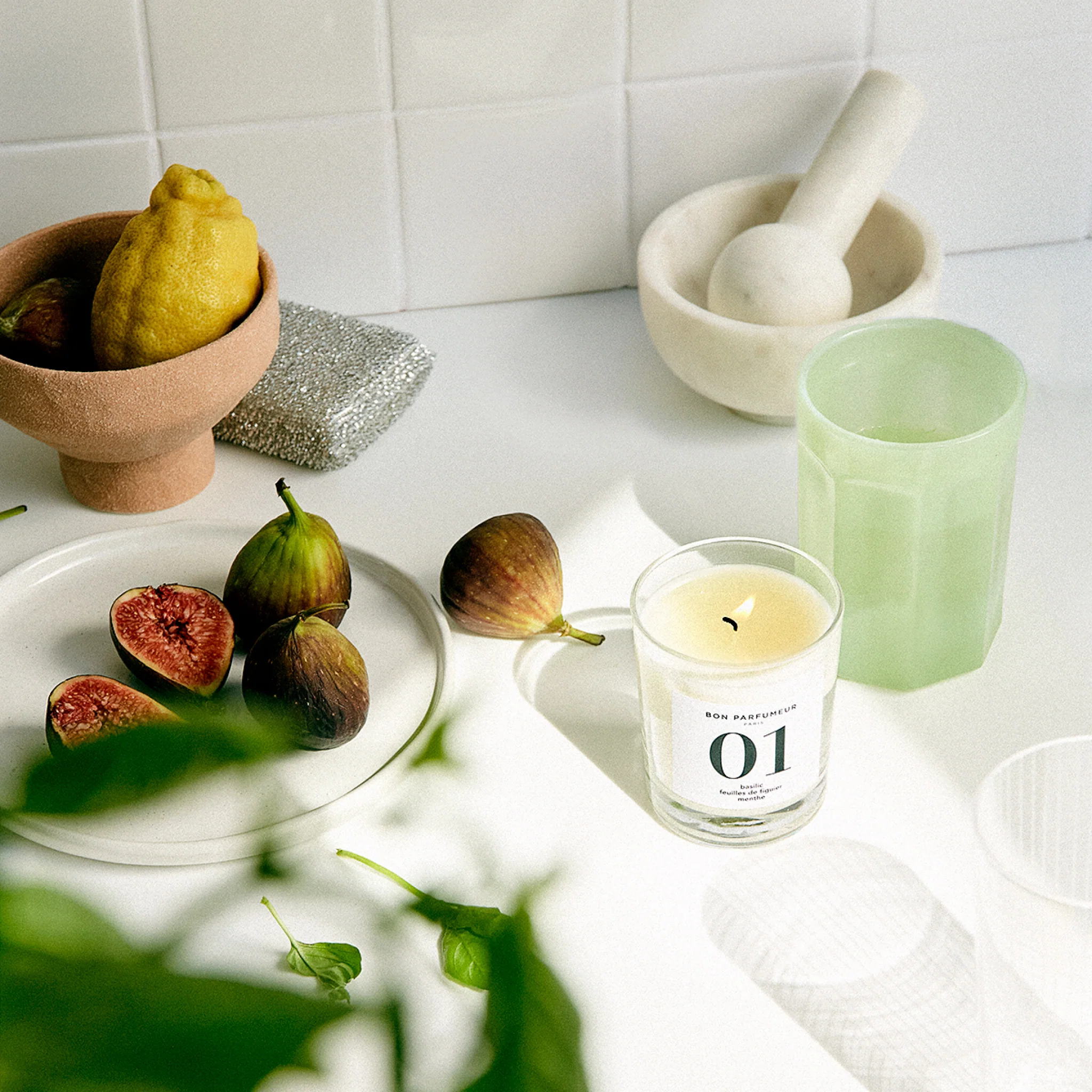 01 Scented Candle | Basil, Fig Leaves & Mint | 180g - Image 5