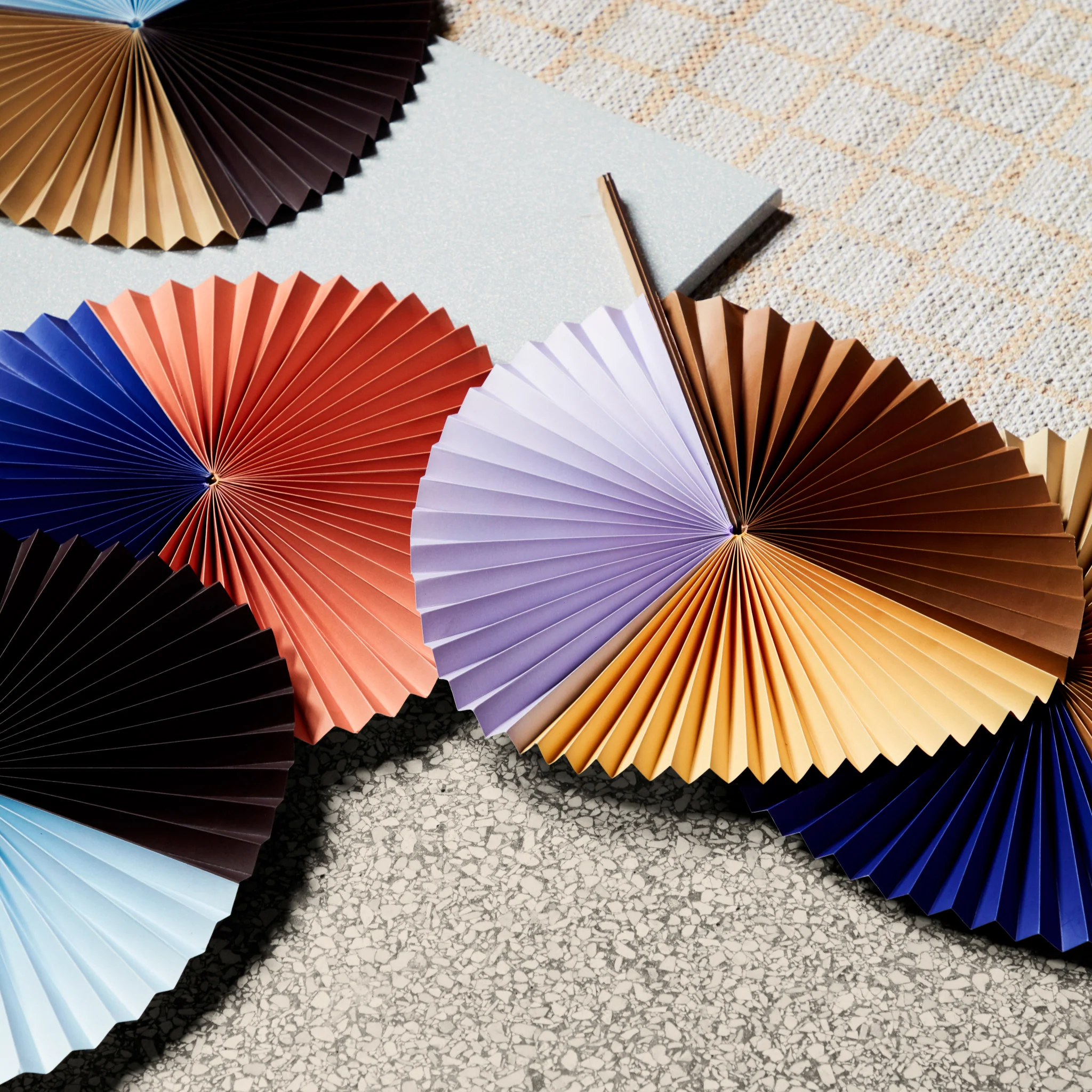 Wall Fan | Saba Paper | Pastel - Image 2