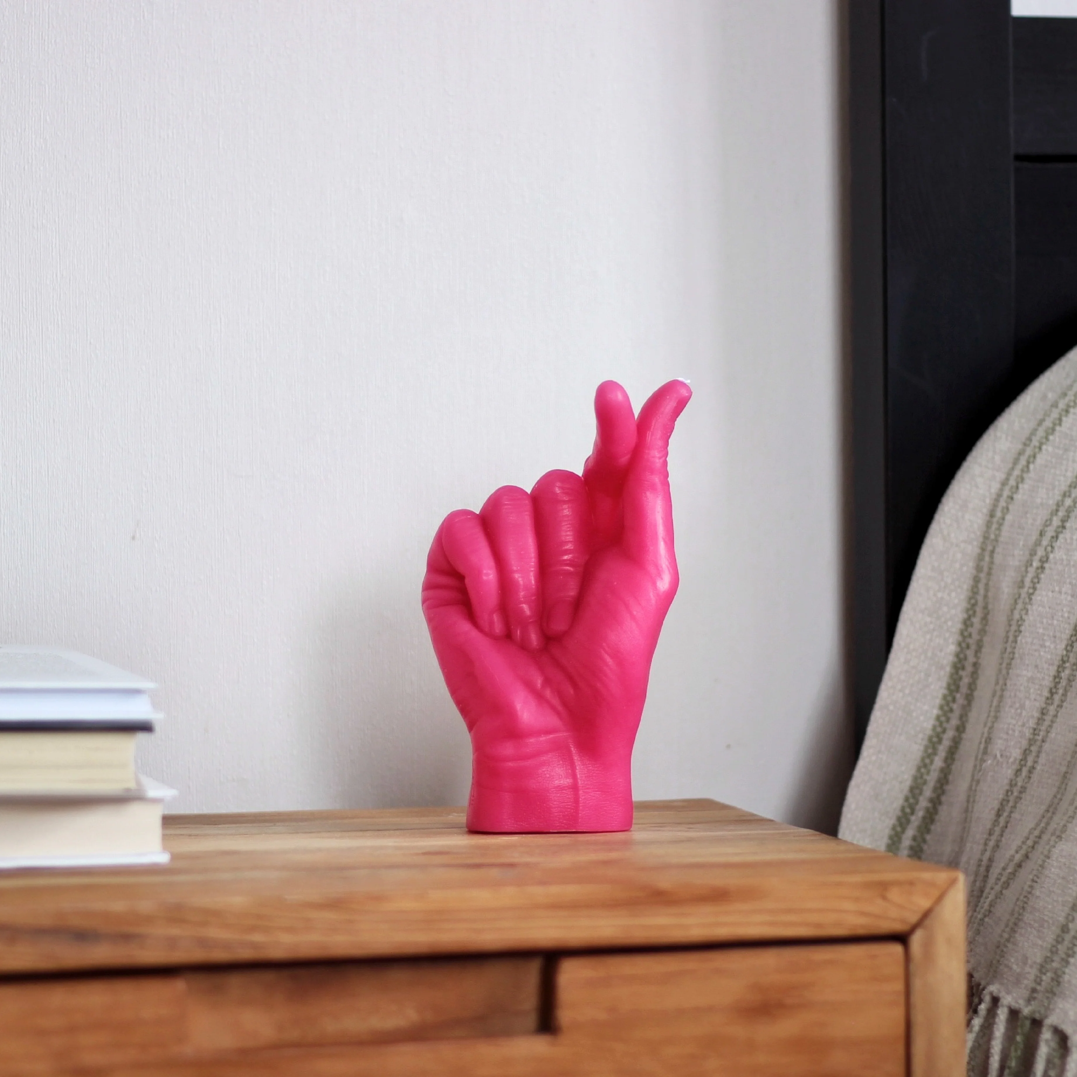 'Love' Candle | Pink - Image 3
