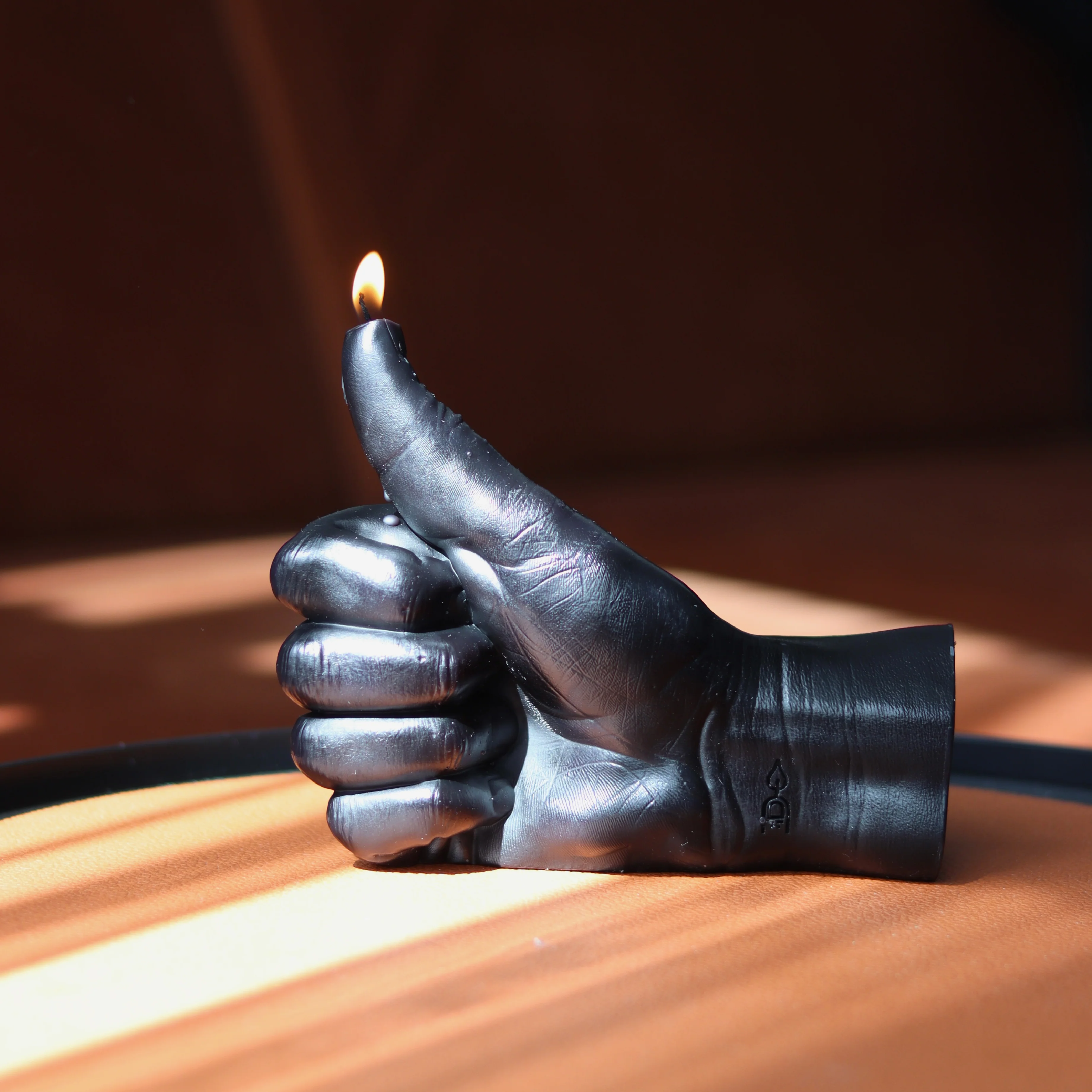 'Thumbs Up' Candle | Black - Image 2