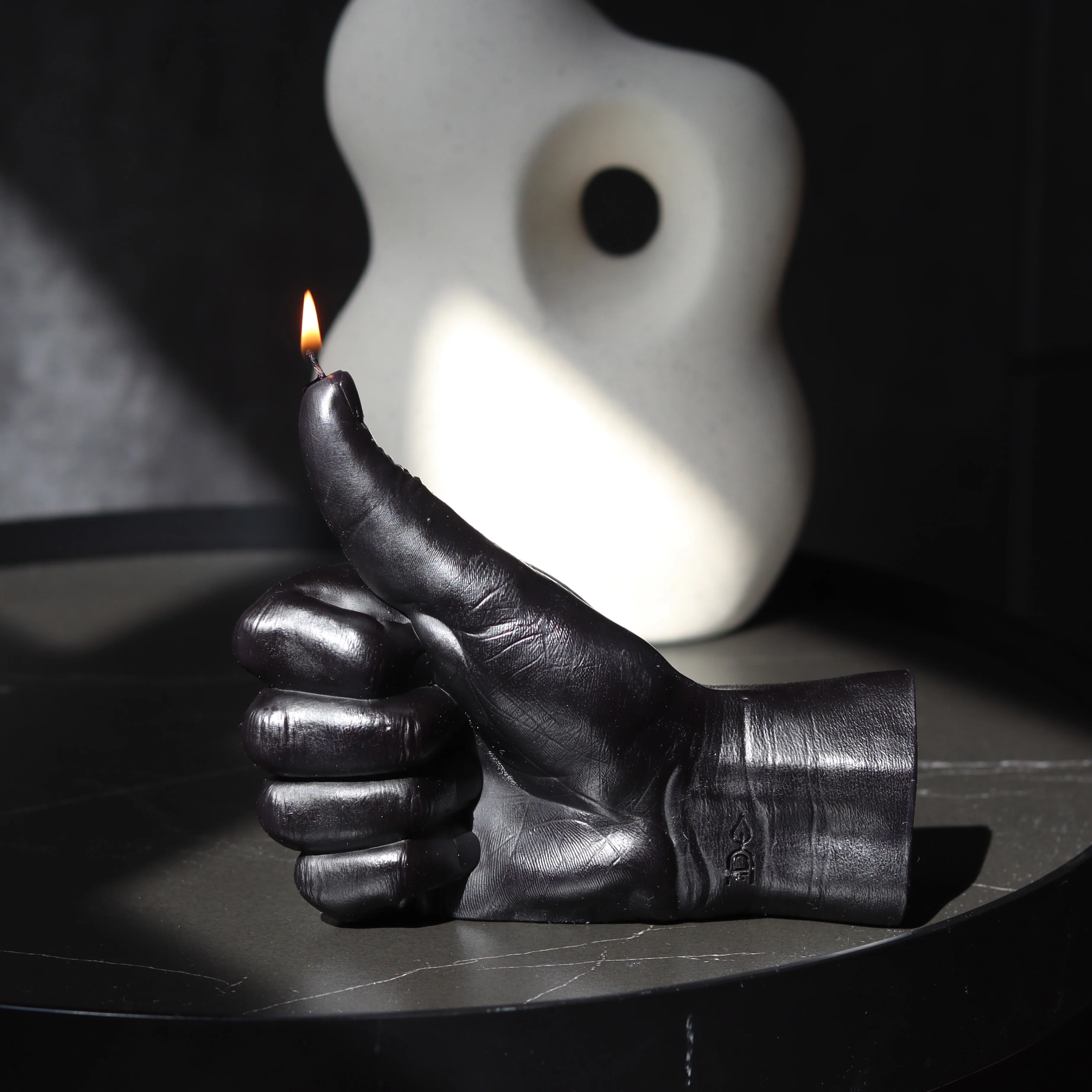 'Thumbs Up' Candle | Black - Image 3