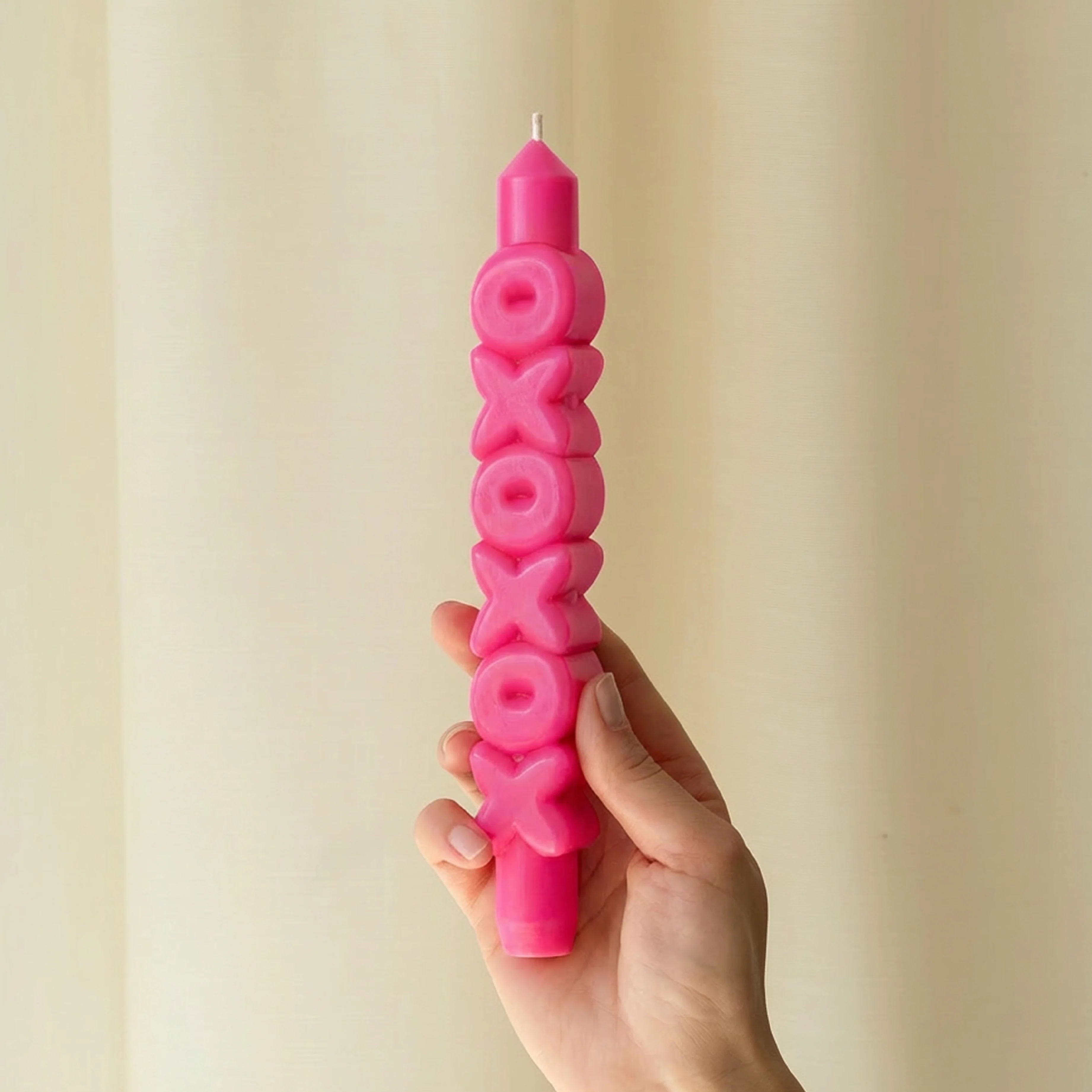 'XOXOXO' Taper Candle | Pink - Image 2