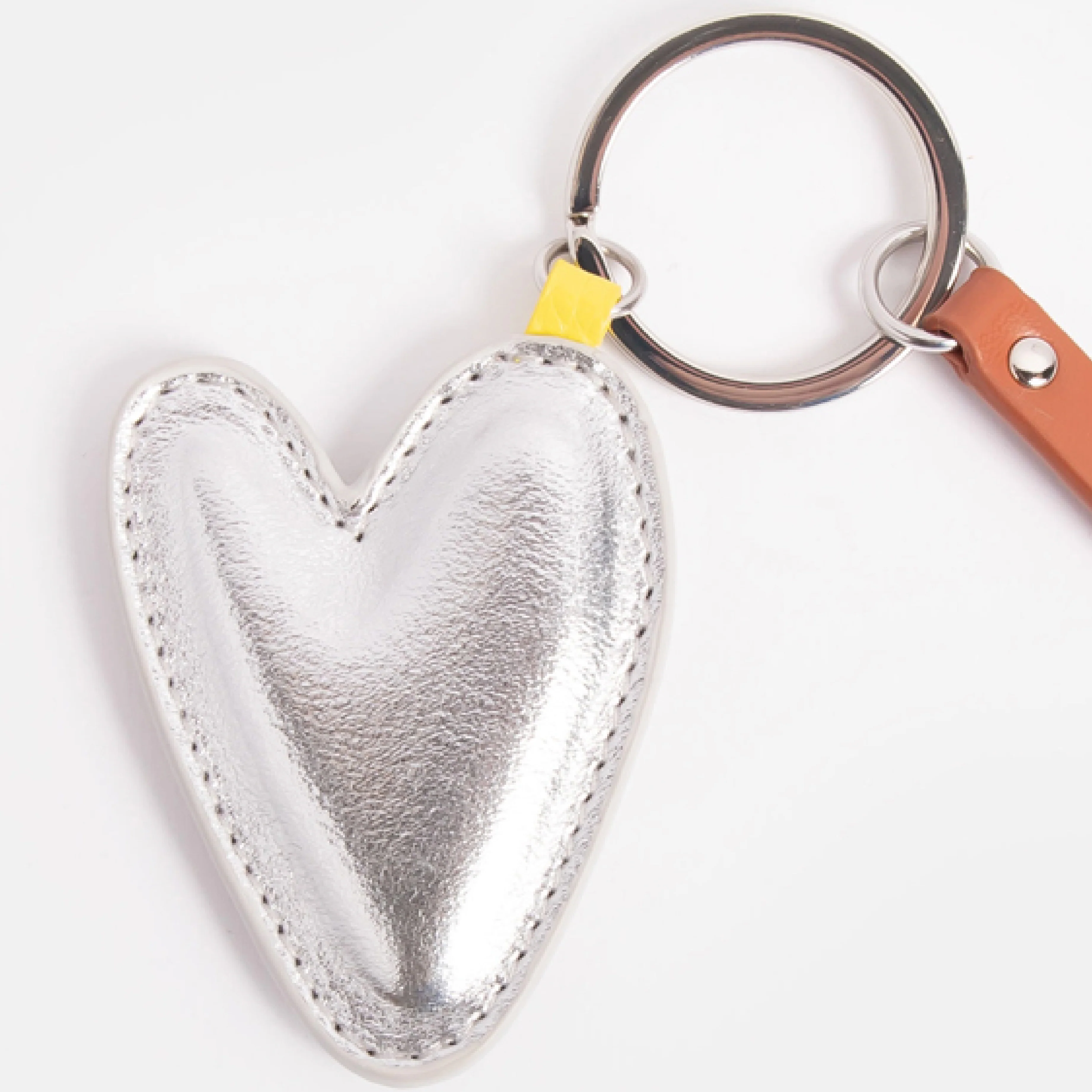 Silver Metallic Heart Keyring - Image 2