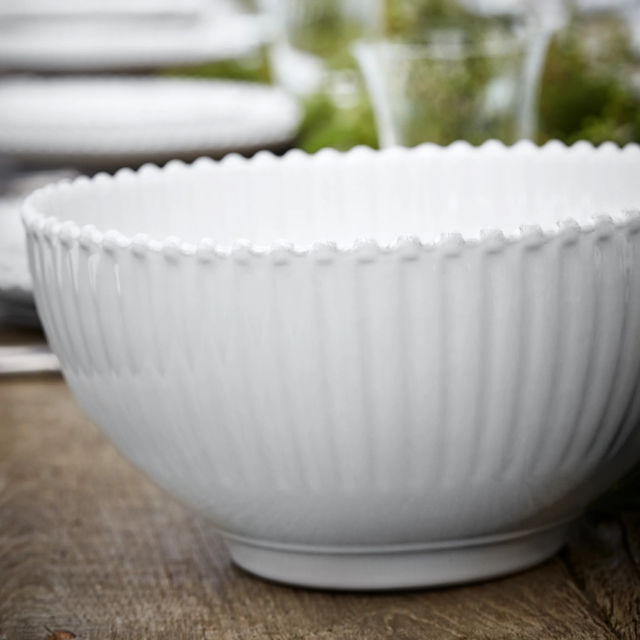 Pearl White Serving Bowl | 27cm - Image 3
