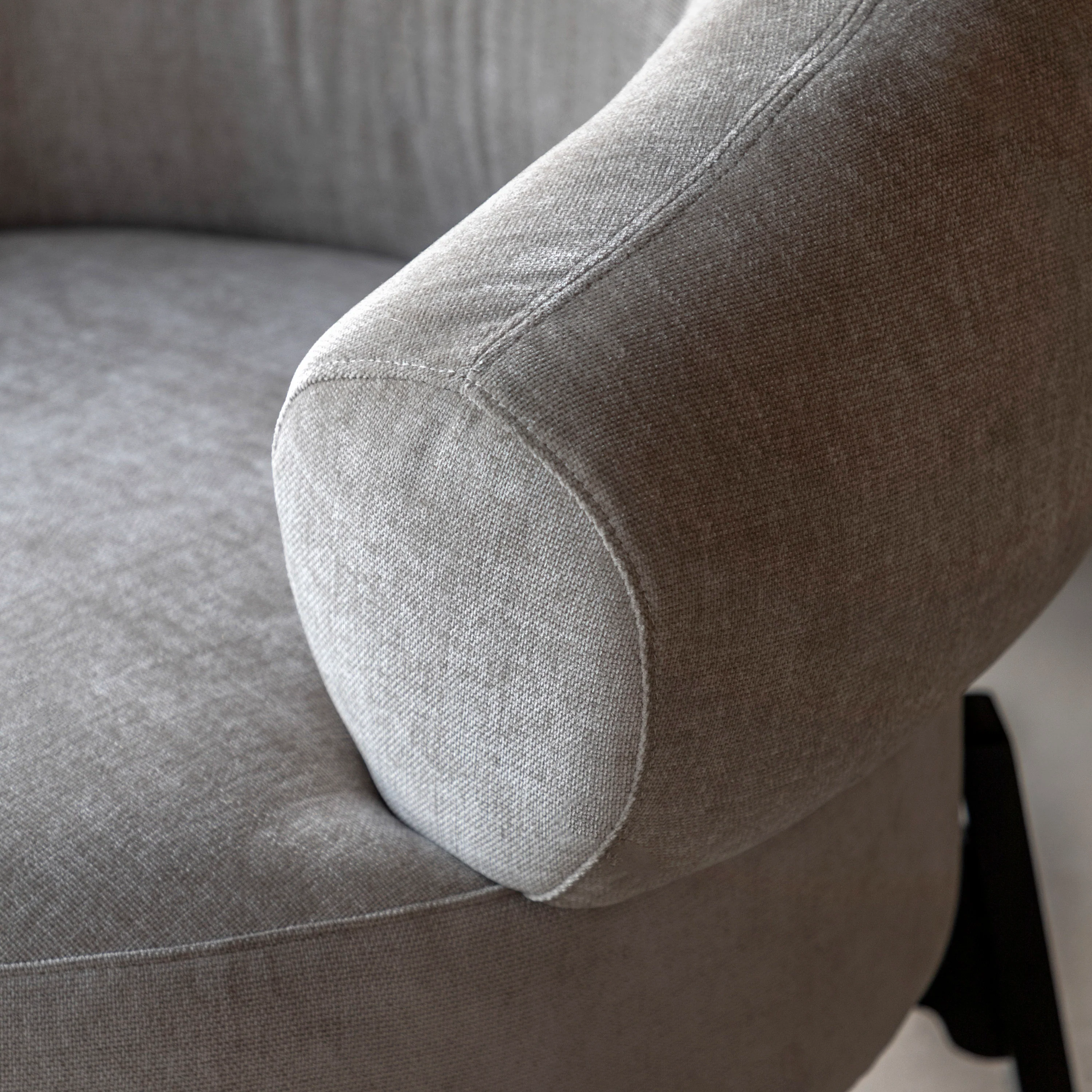 Ardo Curved Armchair | Cream - Image 4