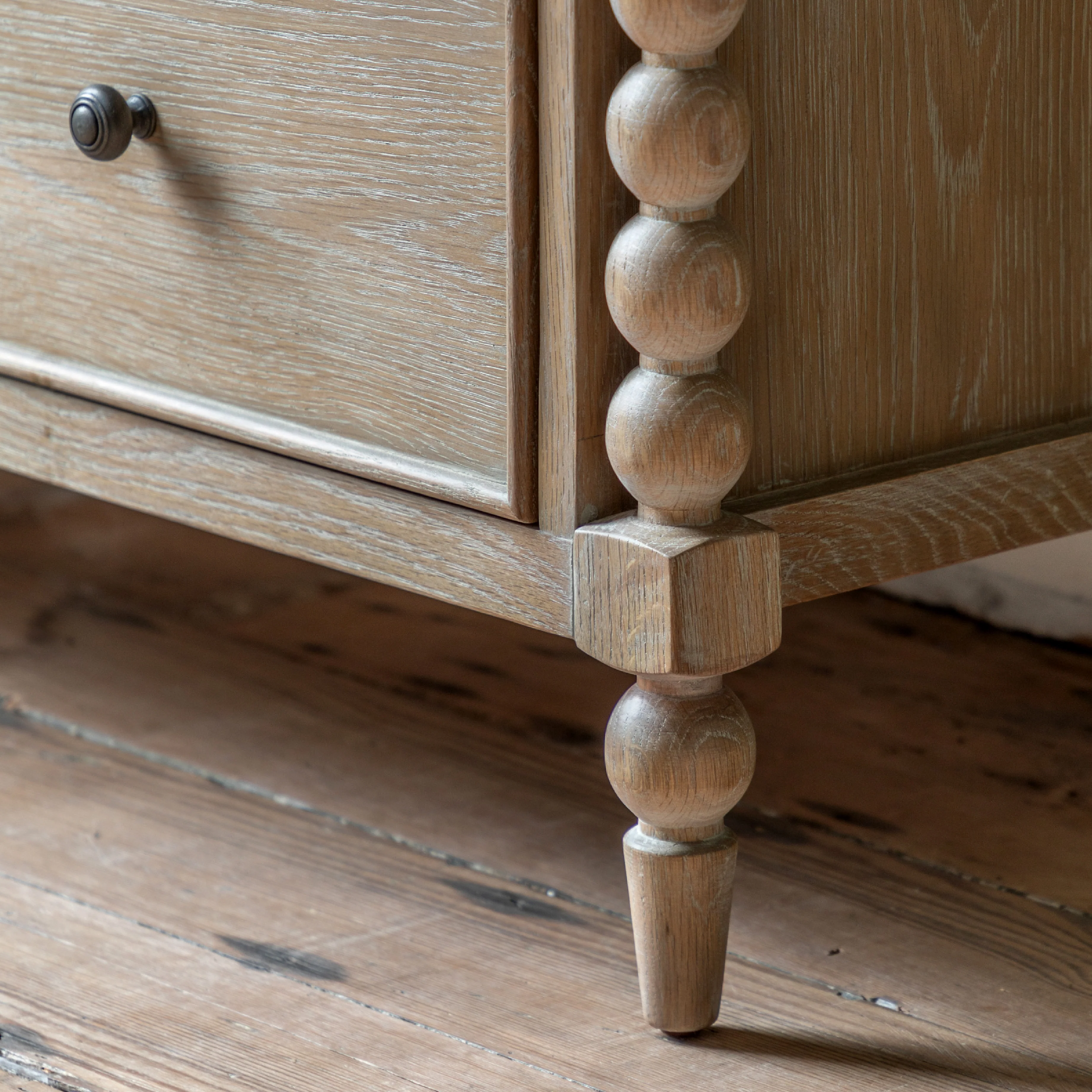Artisan Bobbin 3 Drawer Chest | Limewashed Oak - Image 2
