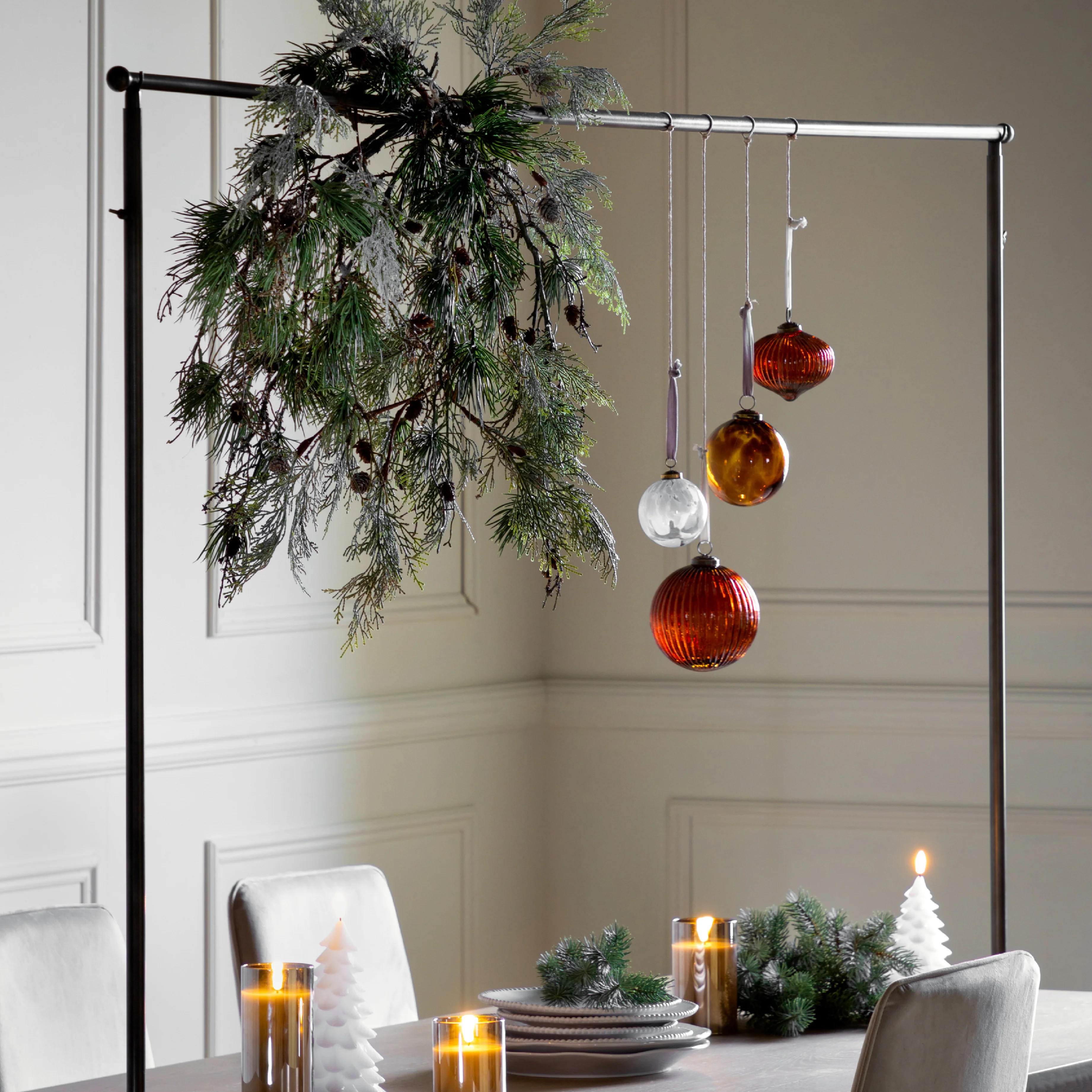 Brogdale Hanging Table Bar | Black
