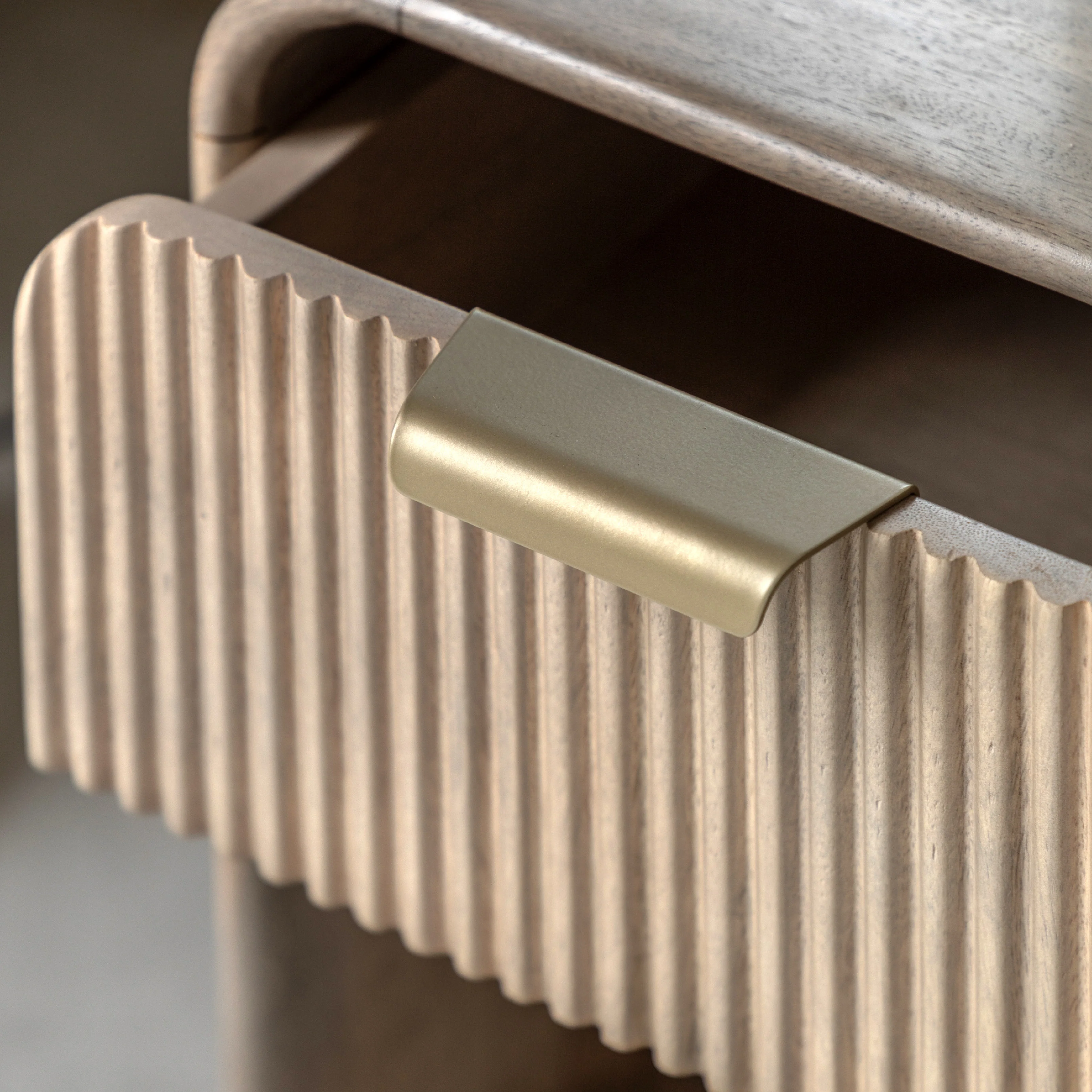 Colonna Fluted 1 Drawer Bedside Table | Mango Wood | Small - Image 2