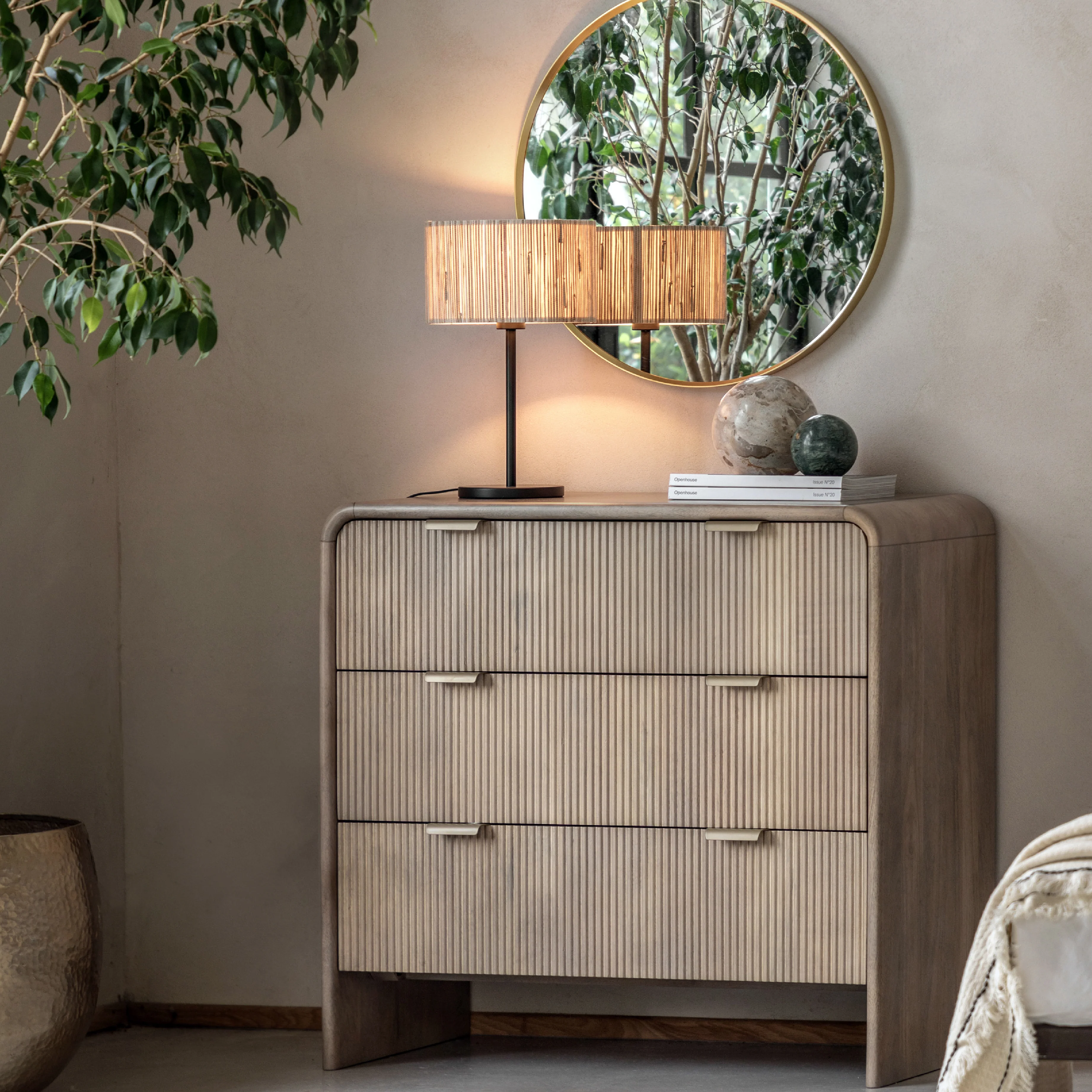Colonna Fluted 3 Drawer Chest | Mango Wood