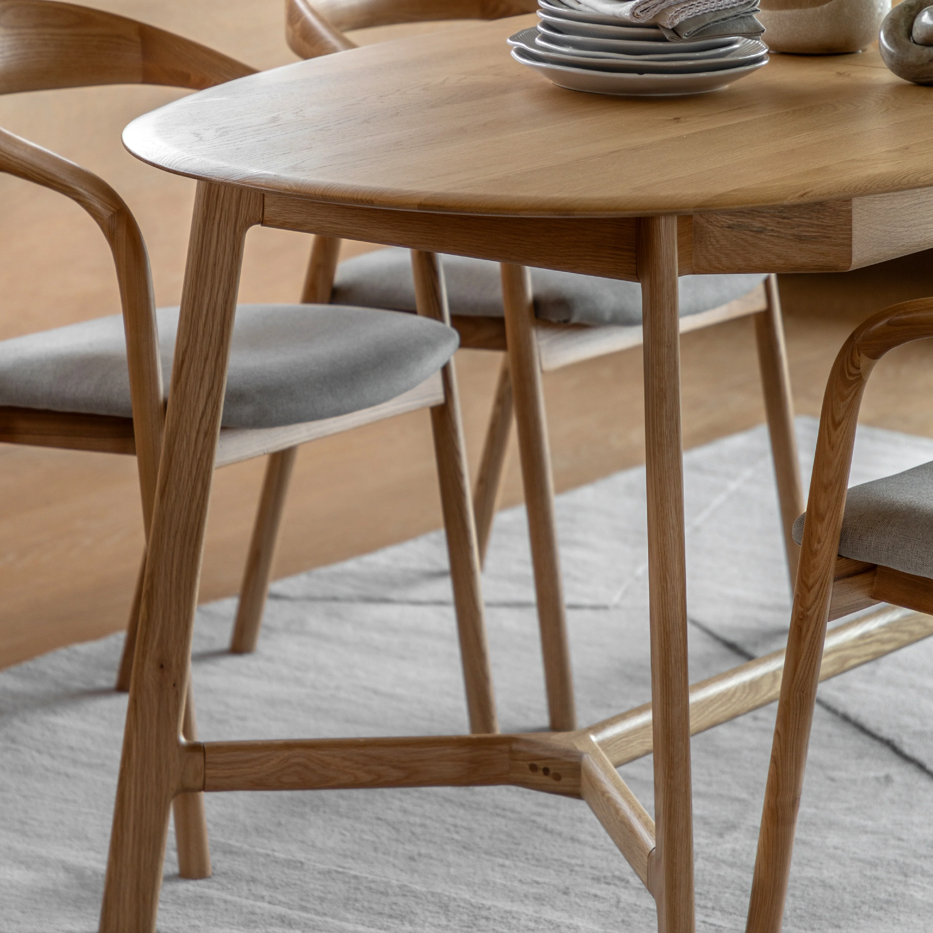 Madrid Mid-Century Scandi Extending Dining Table | Natural - Image 2
