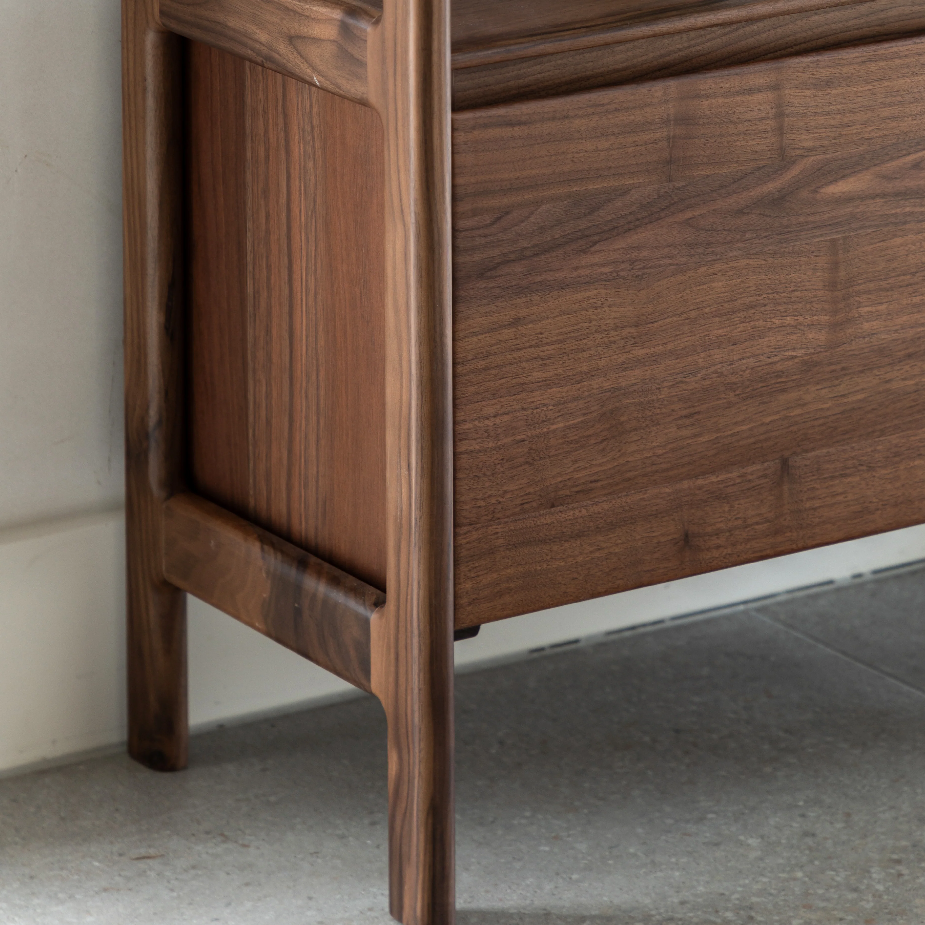 Madrid Mid-Century Scandi Open Display Unit | Walnut - Image 5
