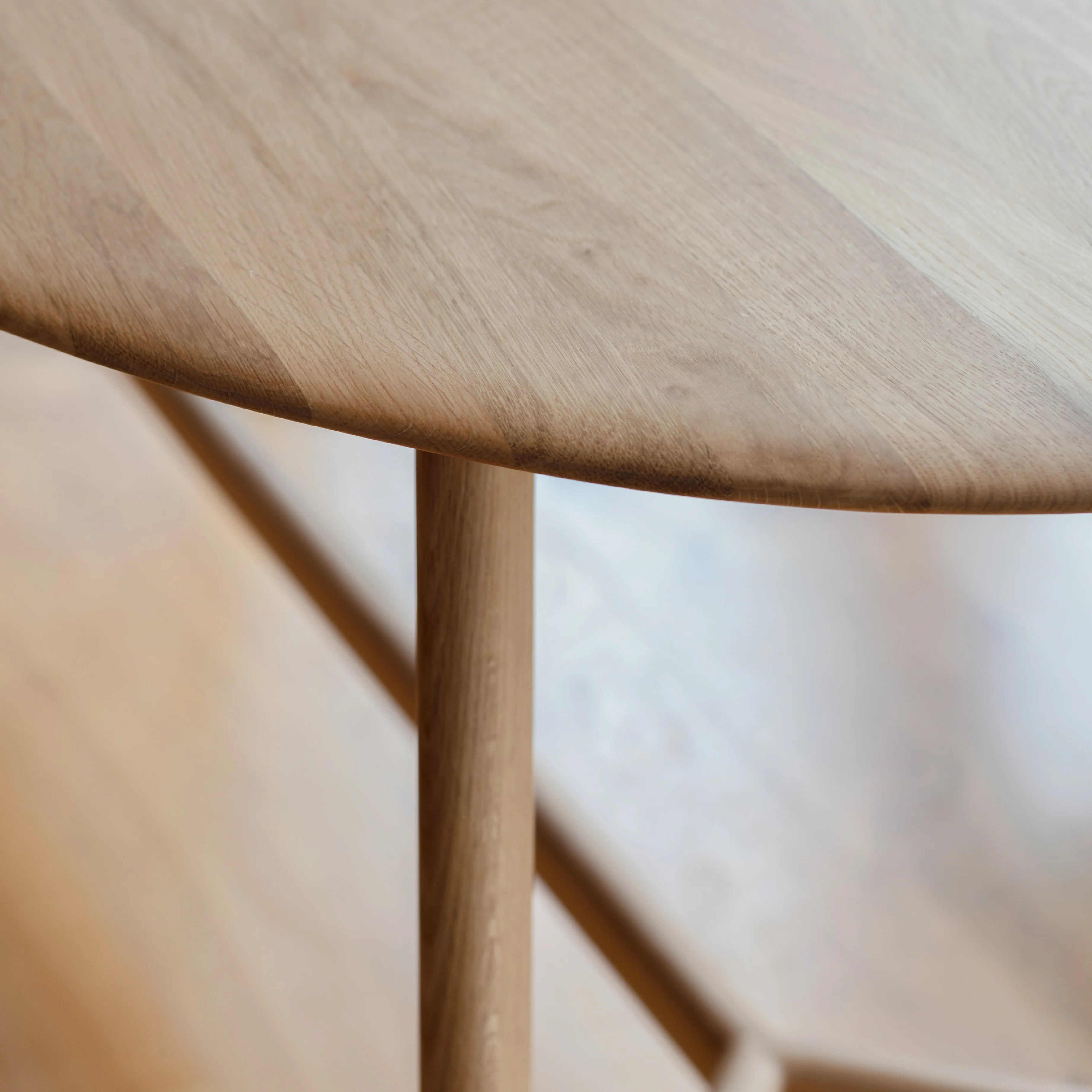 Madrid Mid-Century Scandi Oval Dining Table | Natural Oak - Image 2