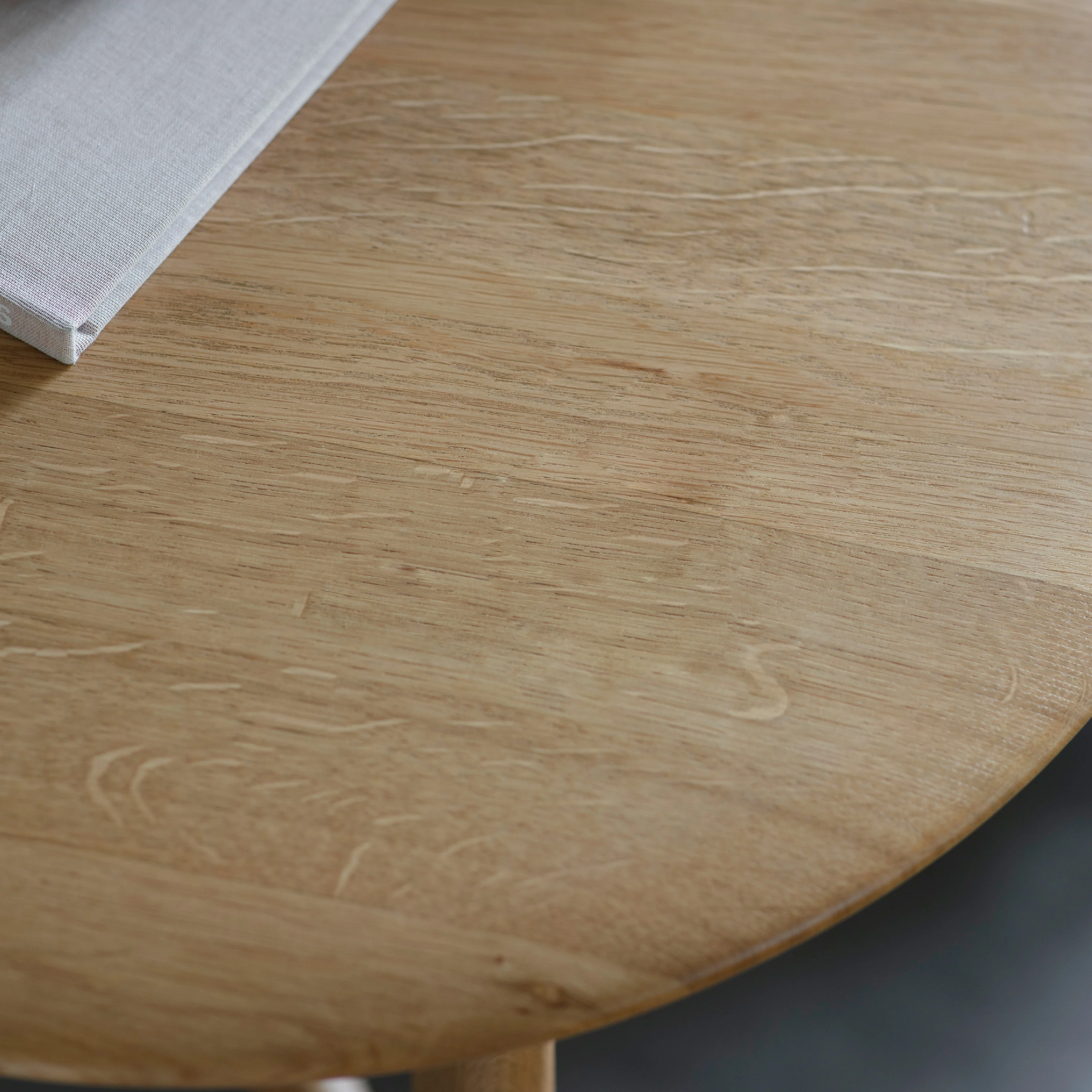 Madrid Round Mid-Century Scandi Side Table | Oak - Image 4