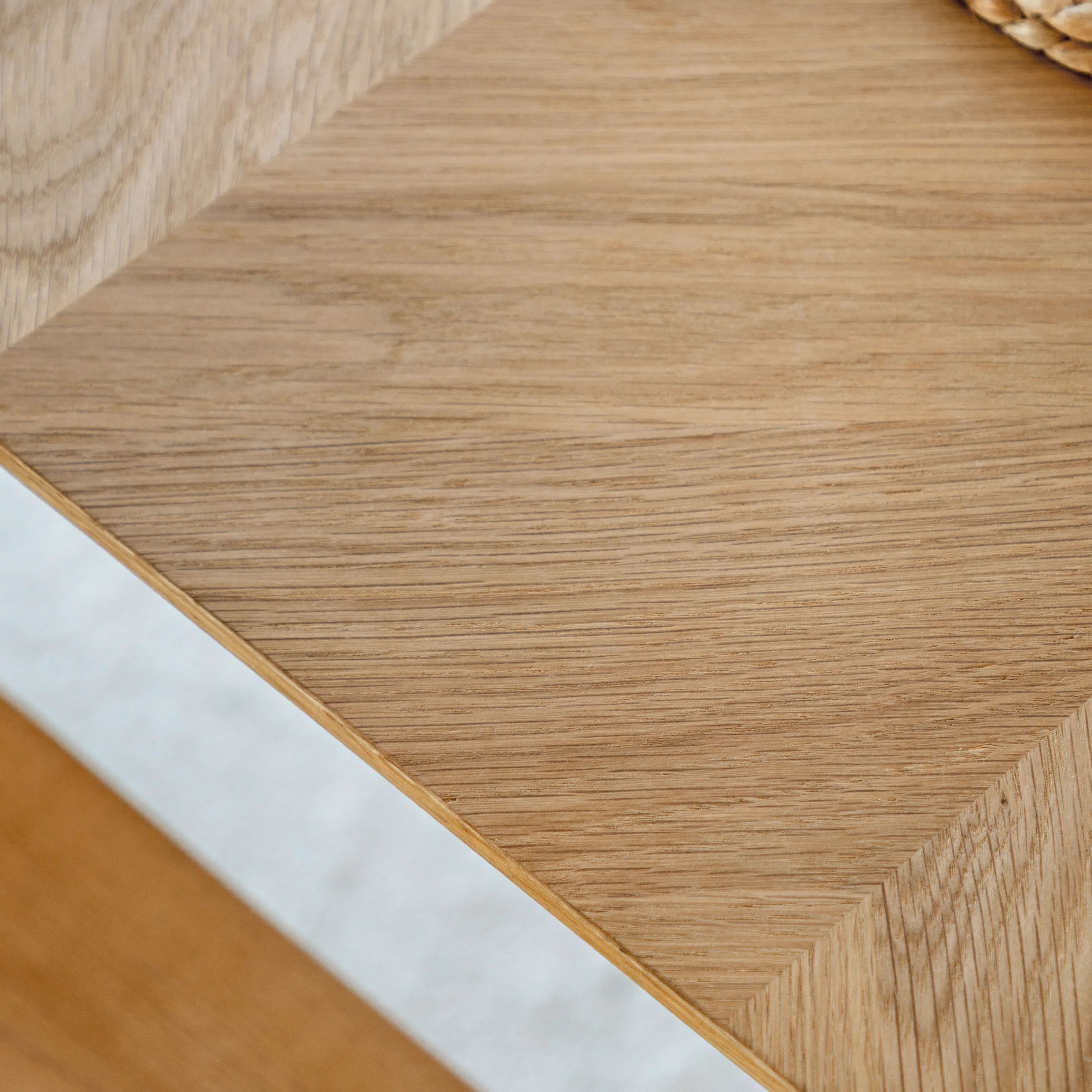 Milano Chevron Dining Table | Oak - Image 5