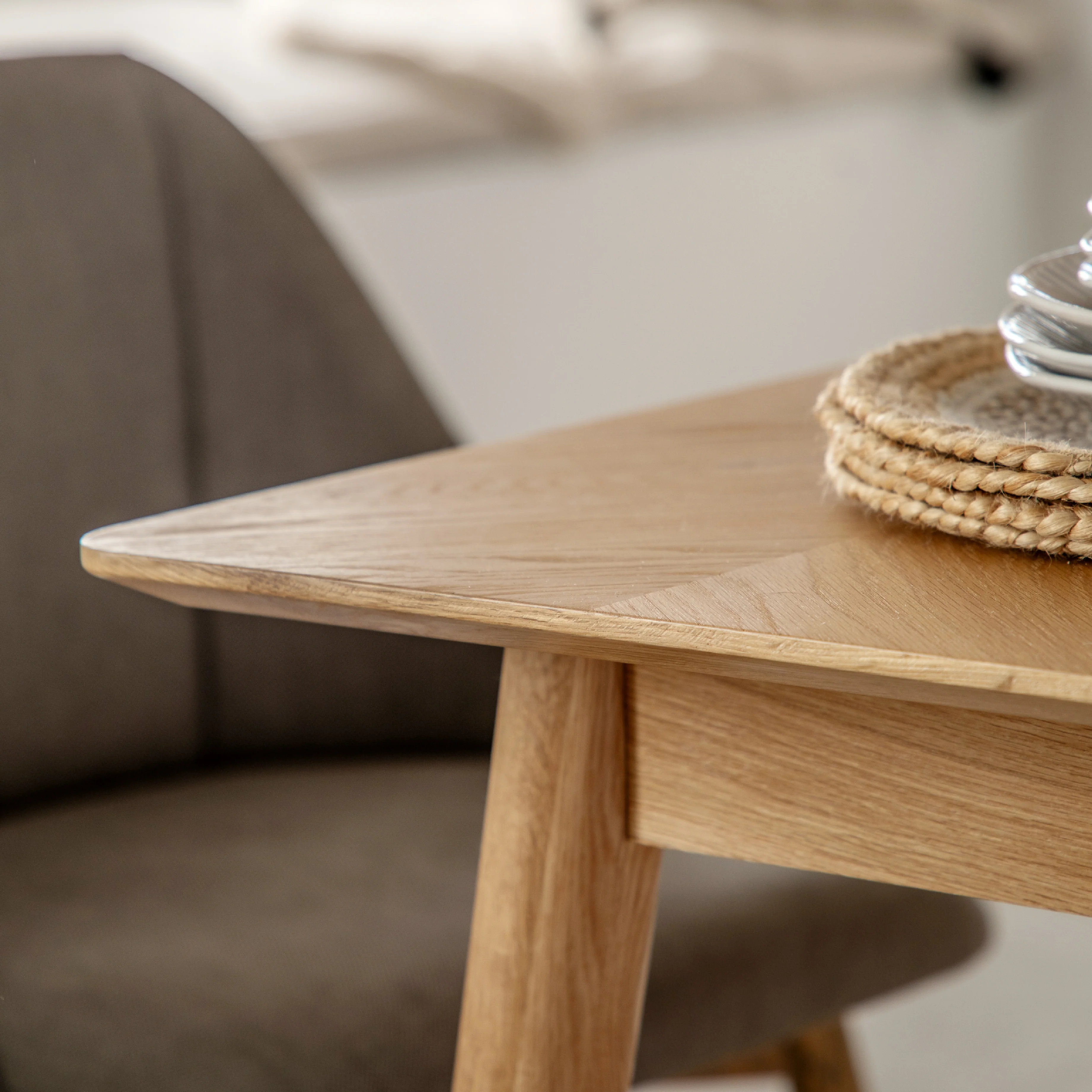 Milano Chevron Extending Dining Table | Oak - Image 2