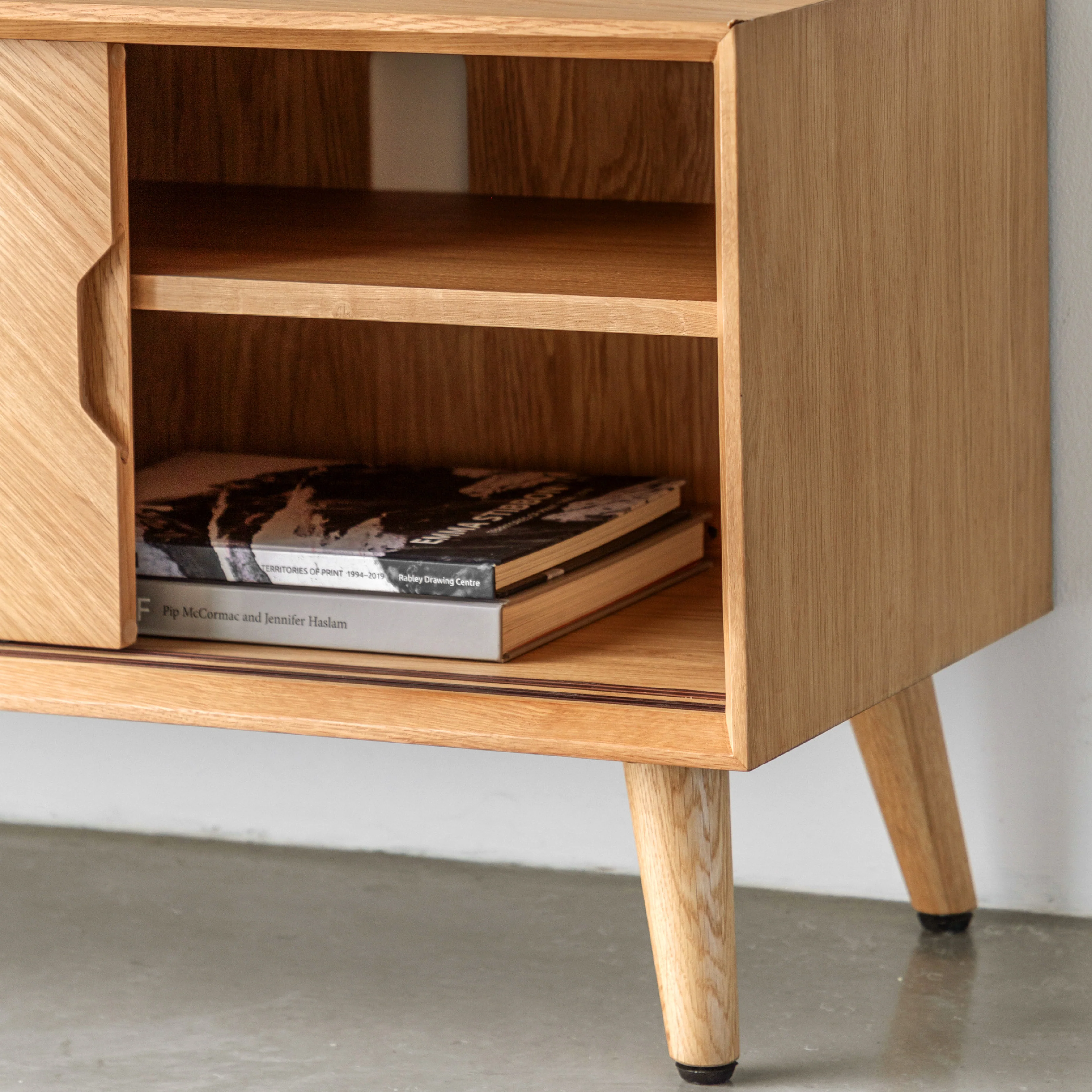 Milano Chevron Media Unit | Oak - Image 5