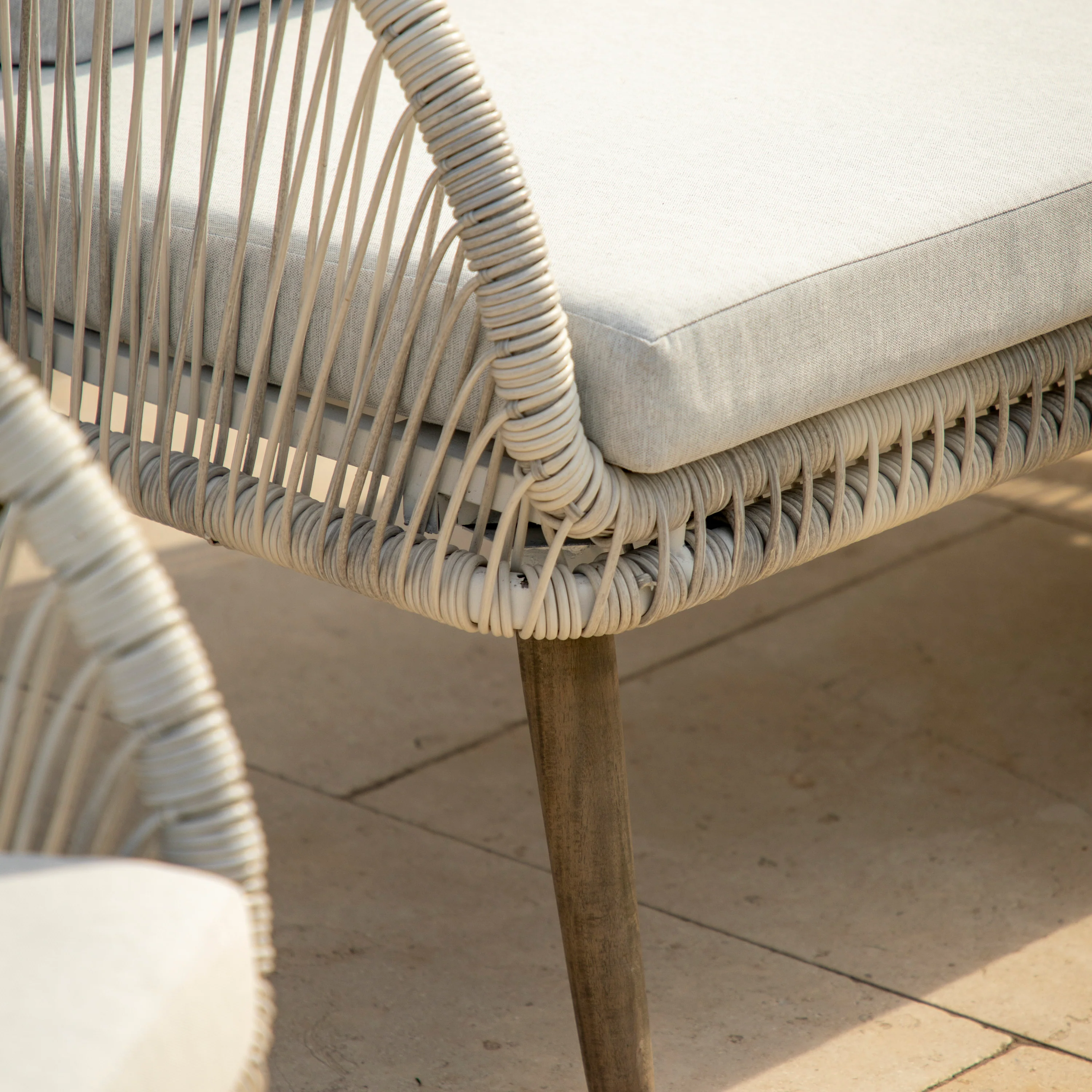 Outdoor Velino Lounge Set | Natural Wicker - Image 3
