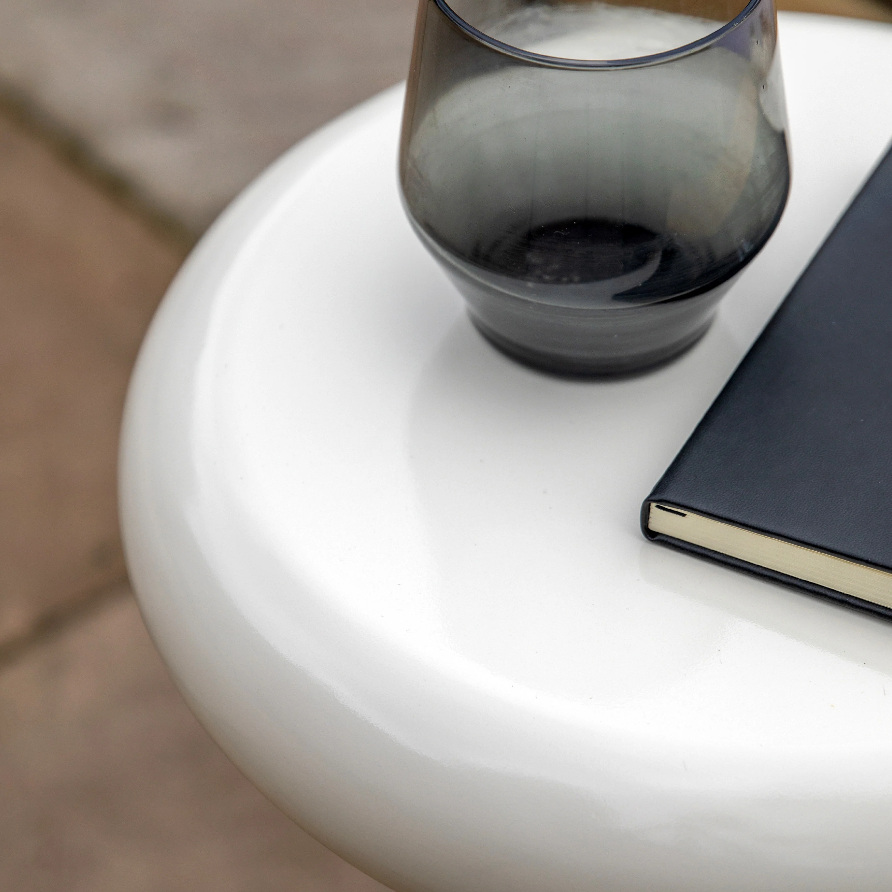 Pavia Glossy Side Table | Cream - Image 2