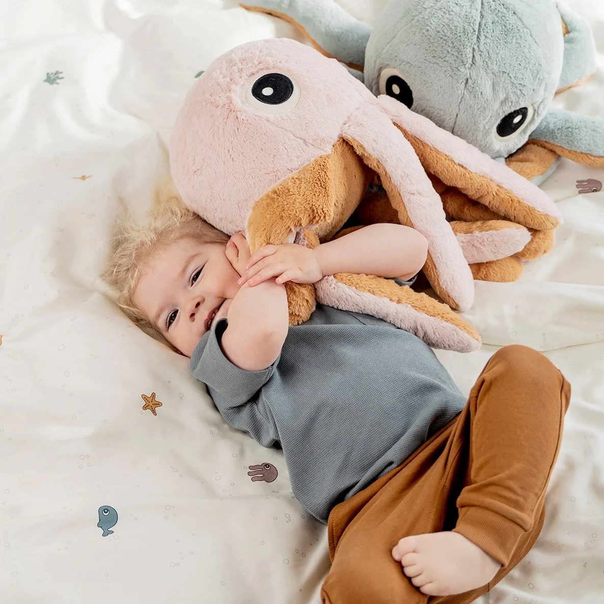 Jelly Cuddle Friend | Powder Pink - Image 3