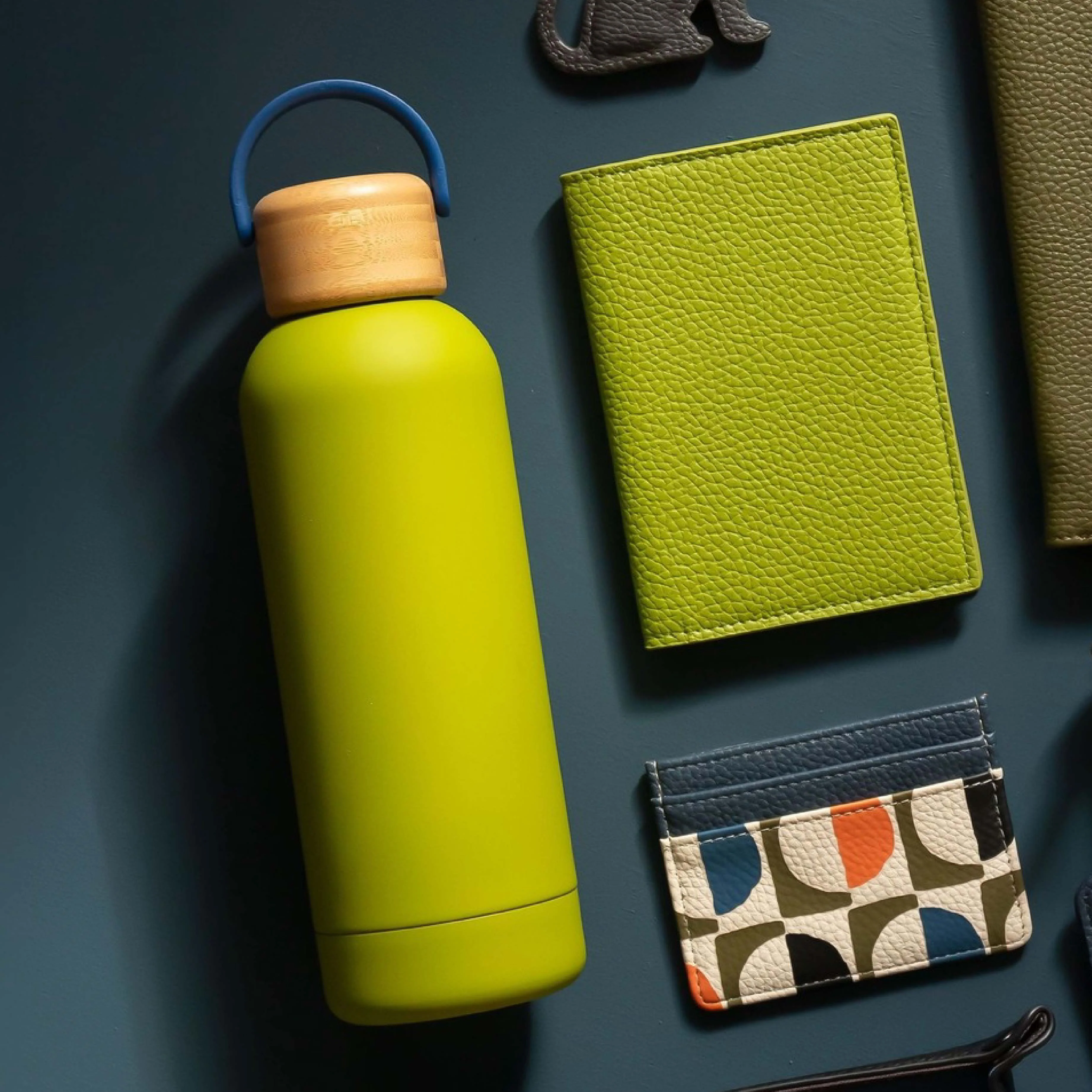Men's Metal Water Bottle | Moss Green - Image 2