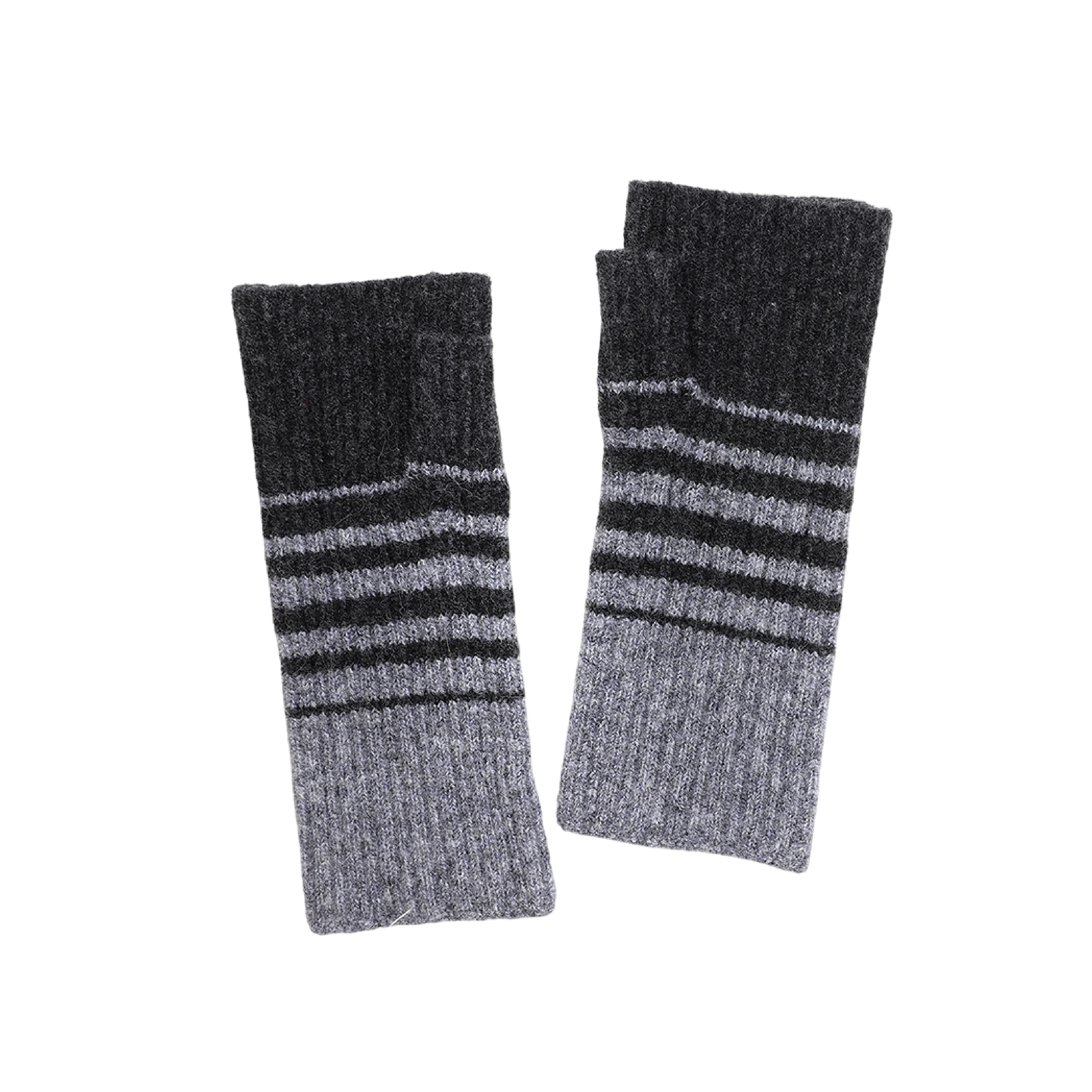 Men's Wrist Warmers | Black/Grey - Image 2