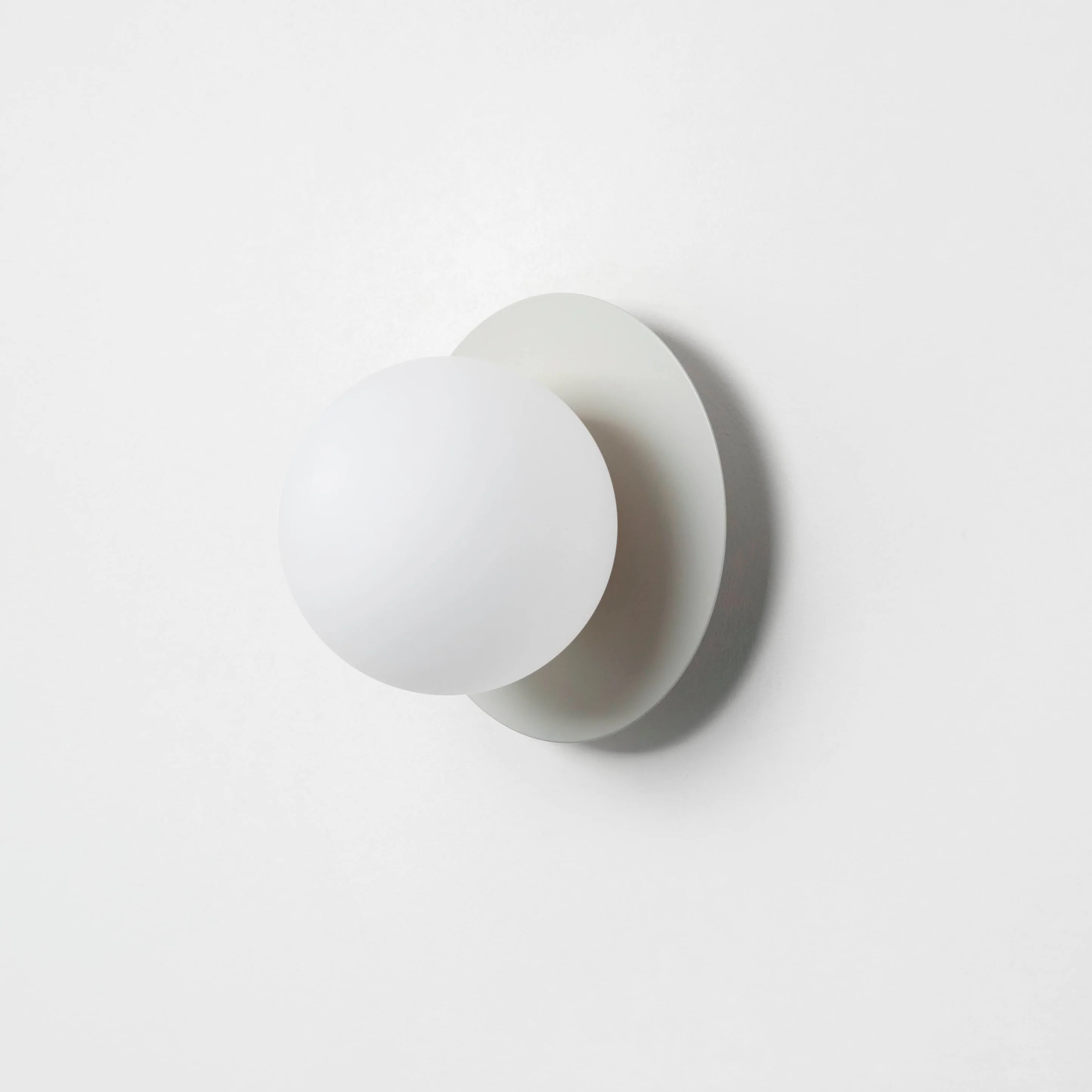 Opal Disk Wall Light | Sand - Image 4