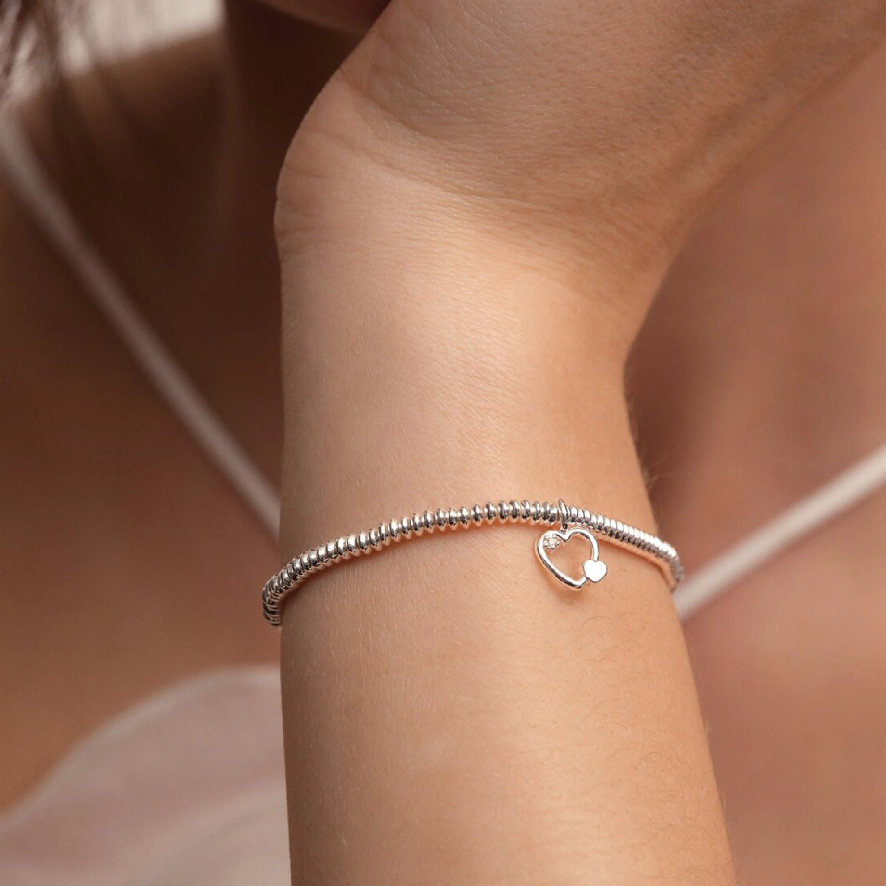 Laboratory Grown Diamond A Little 'Wonderful Mum' Bracelet | Silver Plated - Image 2