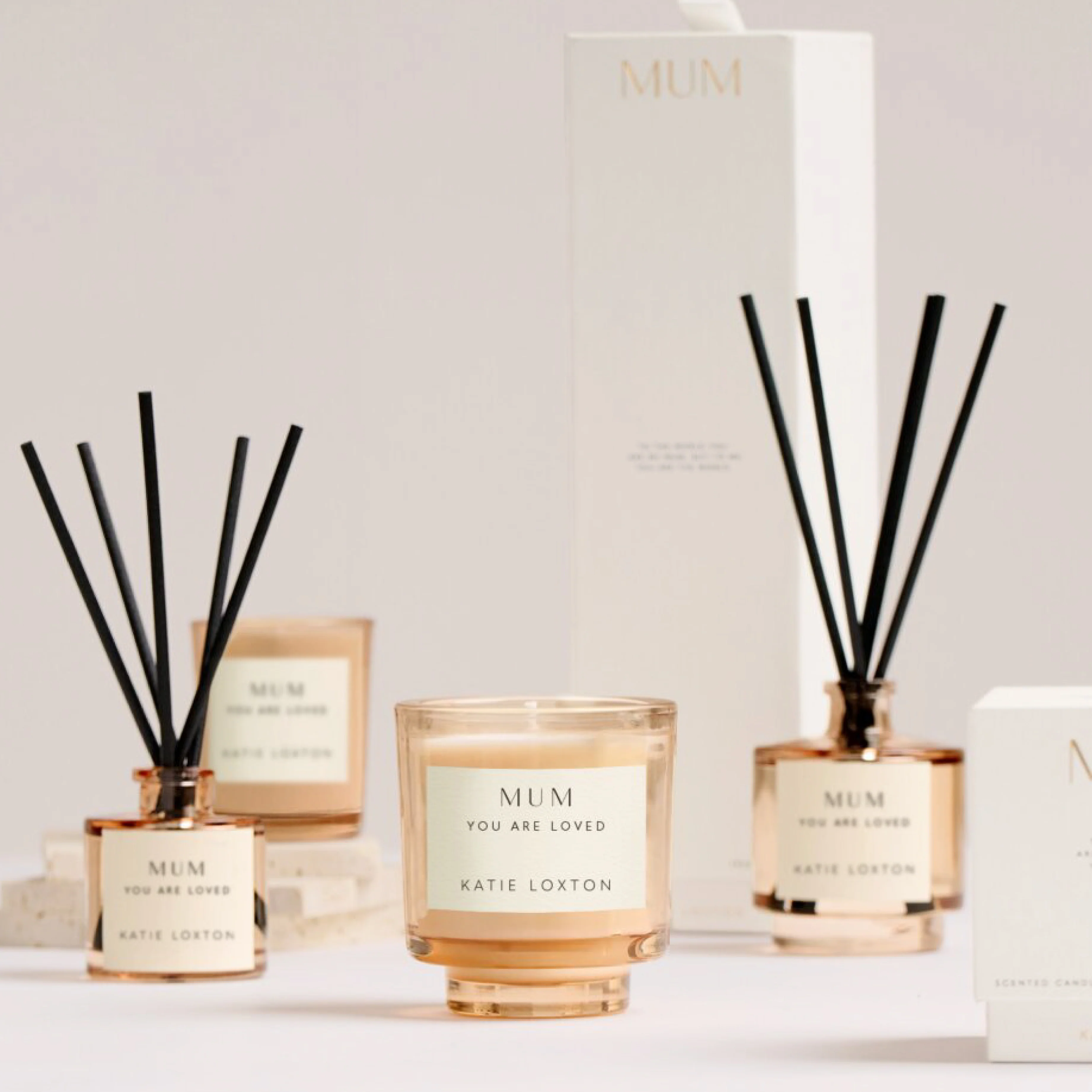 'Mum' Sentiment Reed Diffuser | Peach Rose & Sweet Mandarin - Image 3