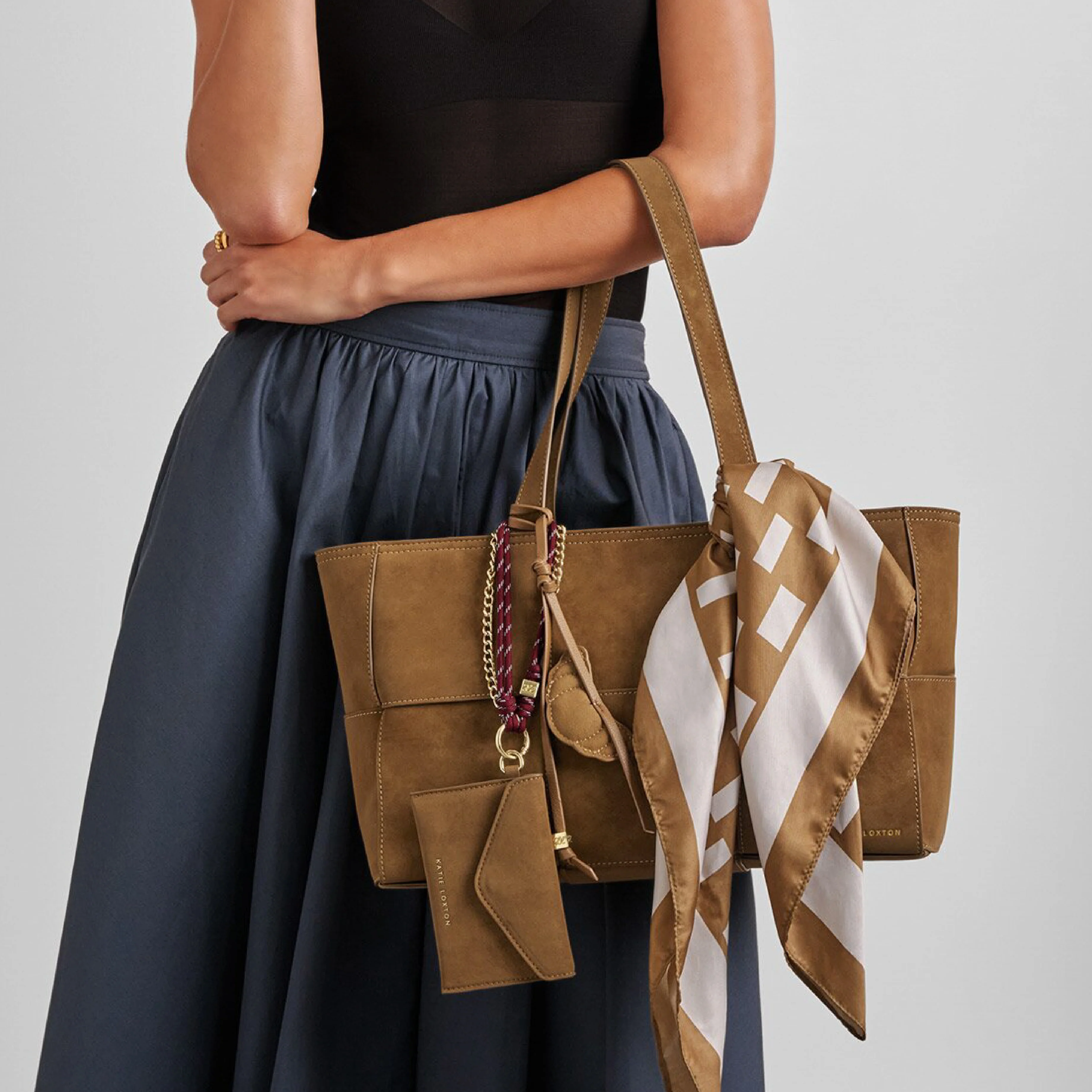 Taya Hand Woven Suedette Shoulder Bag | Caramel - Image 4