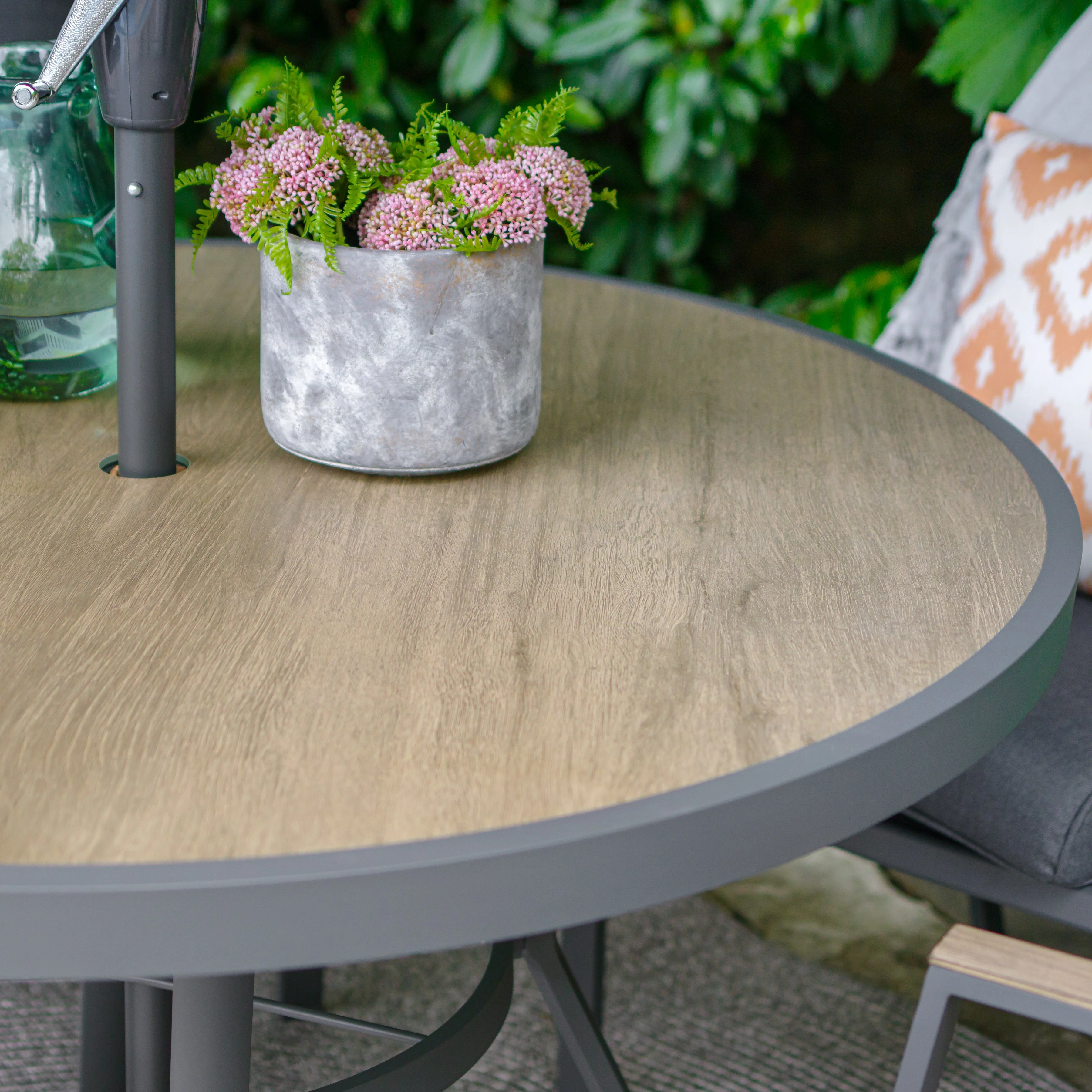 Monza Outdoor Round Dining Table | 110cm - Image 2