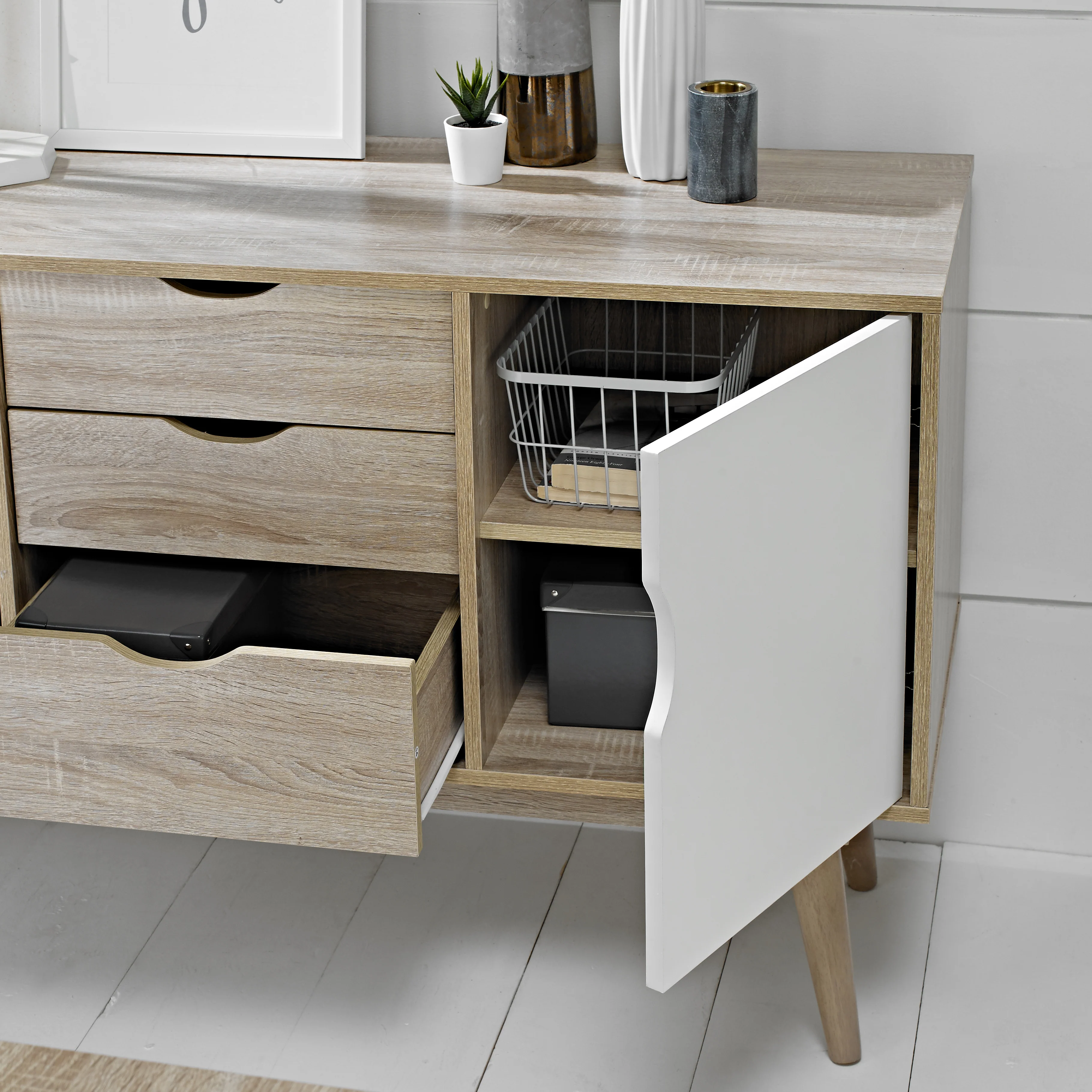 Scandi 2 Door Sideboard | White Oak - Image 4