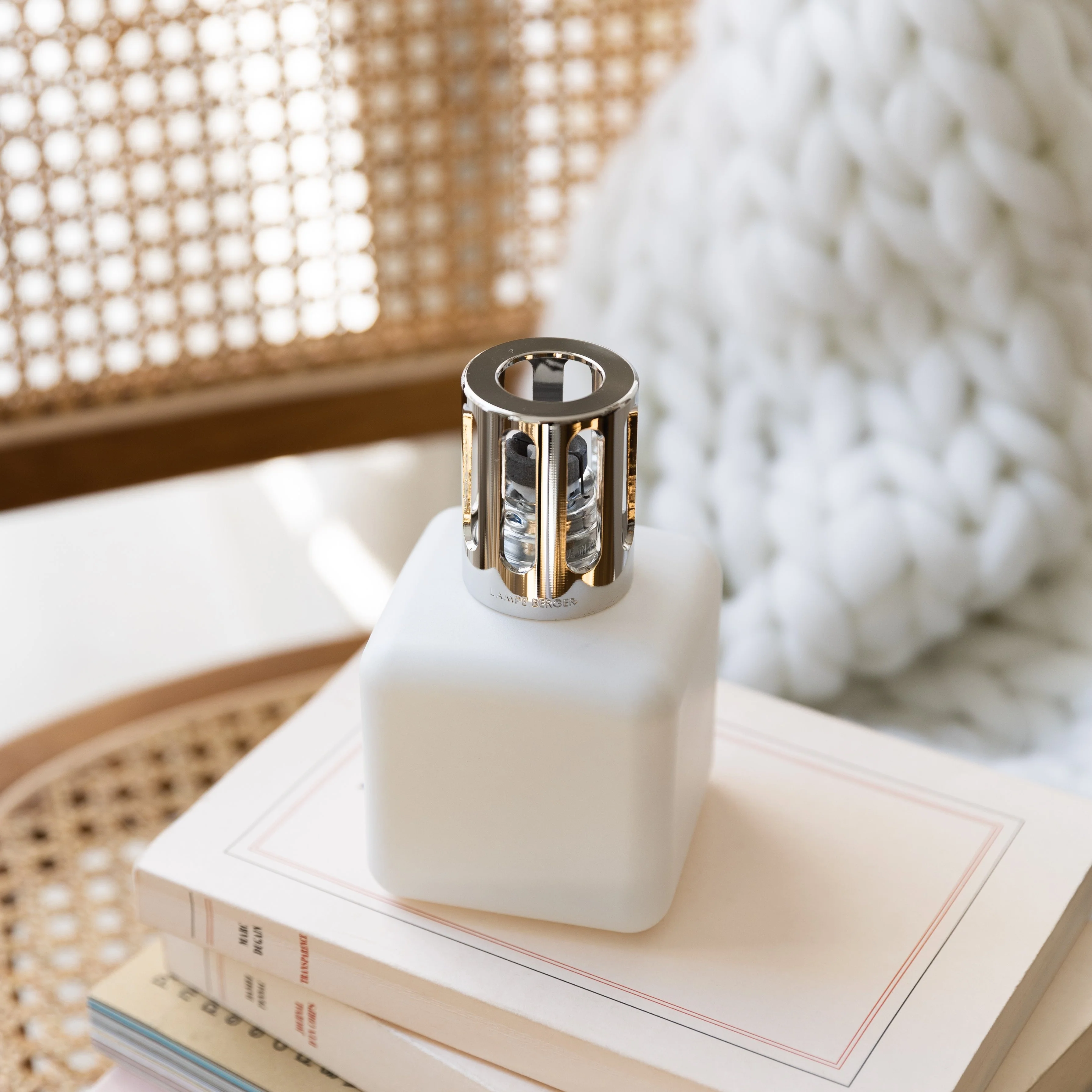 Glacon Fragrance Lamp Set | White Ice Cube - Image 2