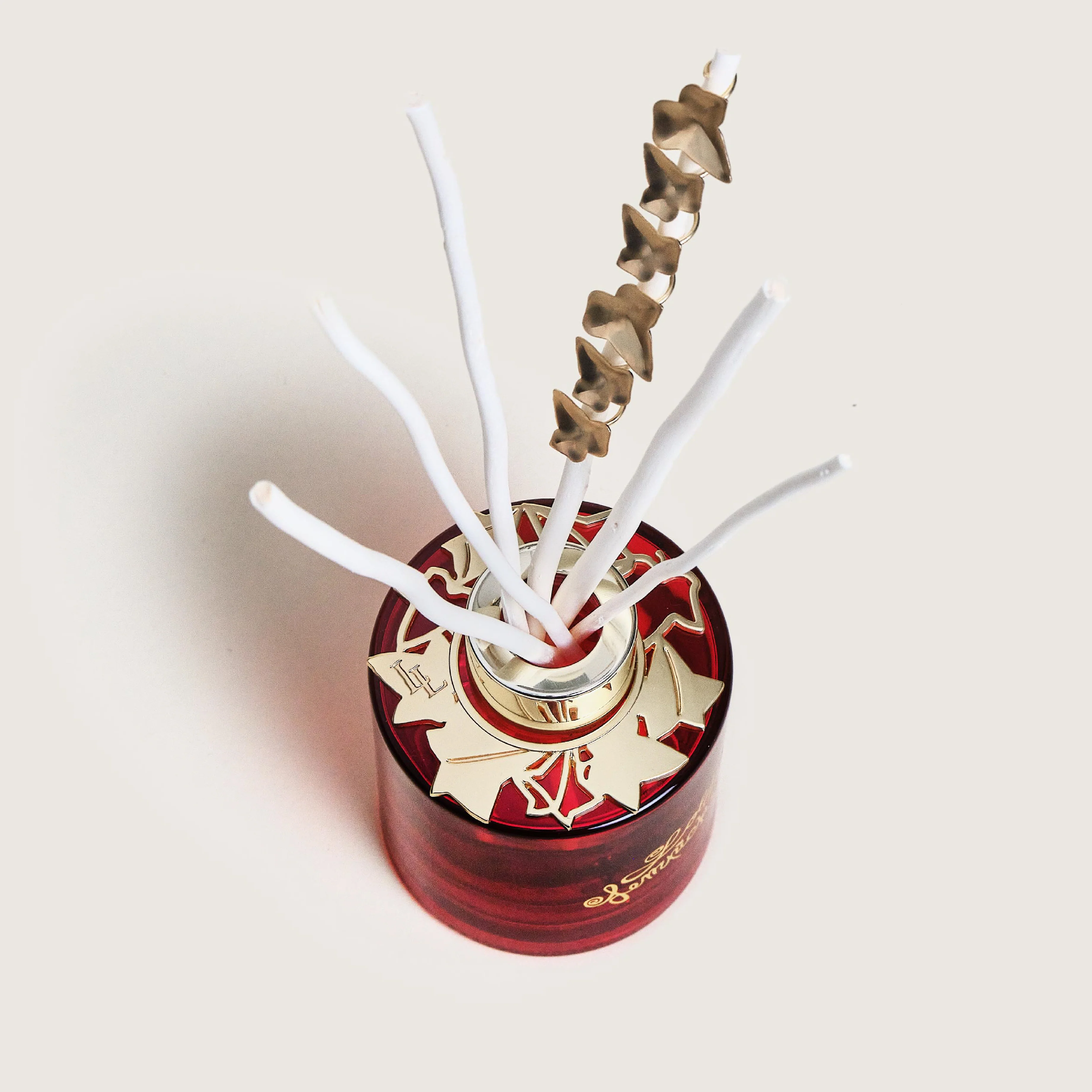 Lolita Lempicka Bouquet Reed Diffuser | Lolita Lempicka Sweet | 150ml - Image 2