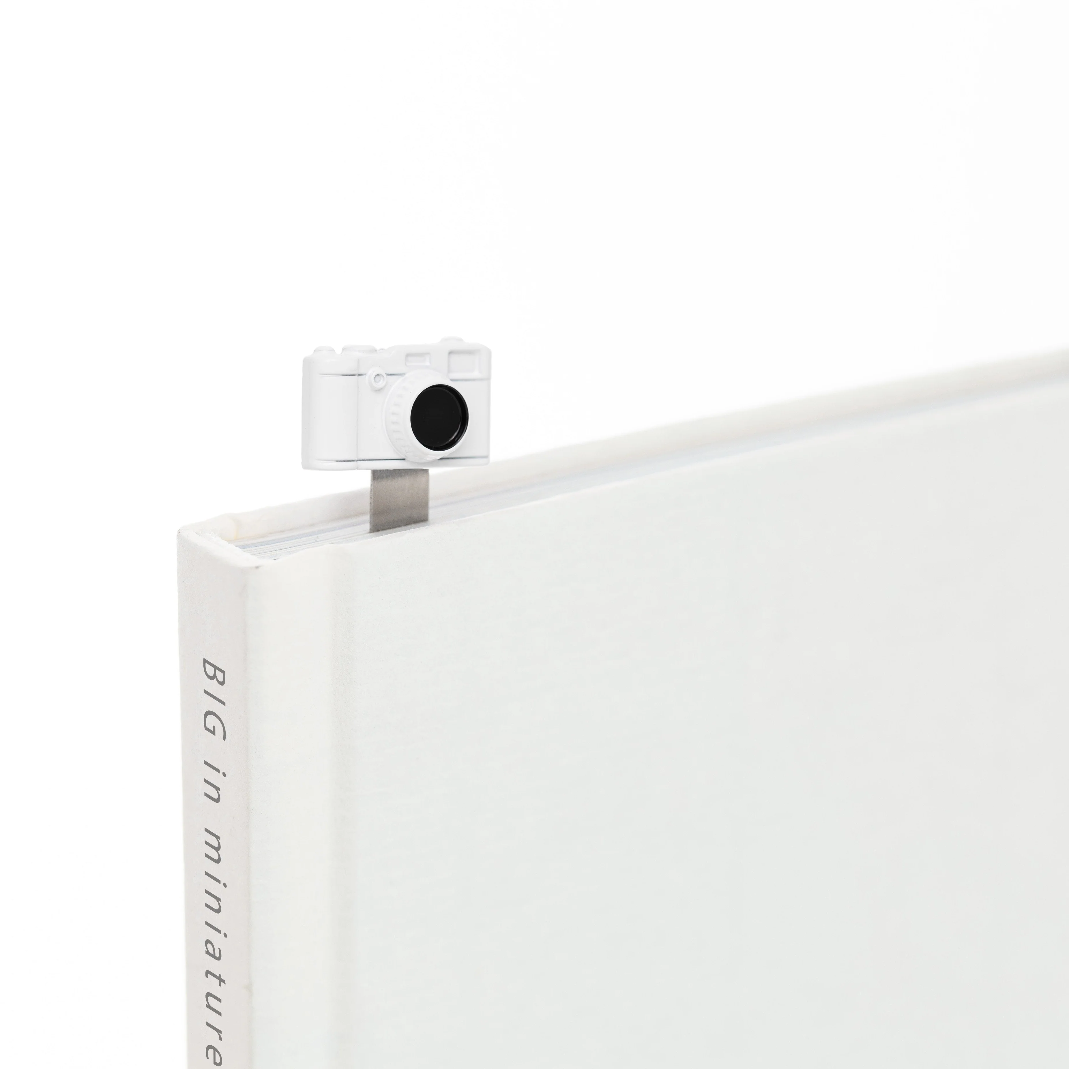 Camera Bookmark | White - Image 4