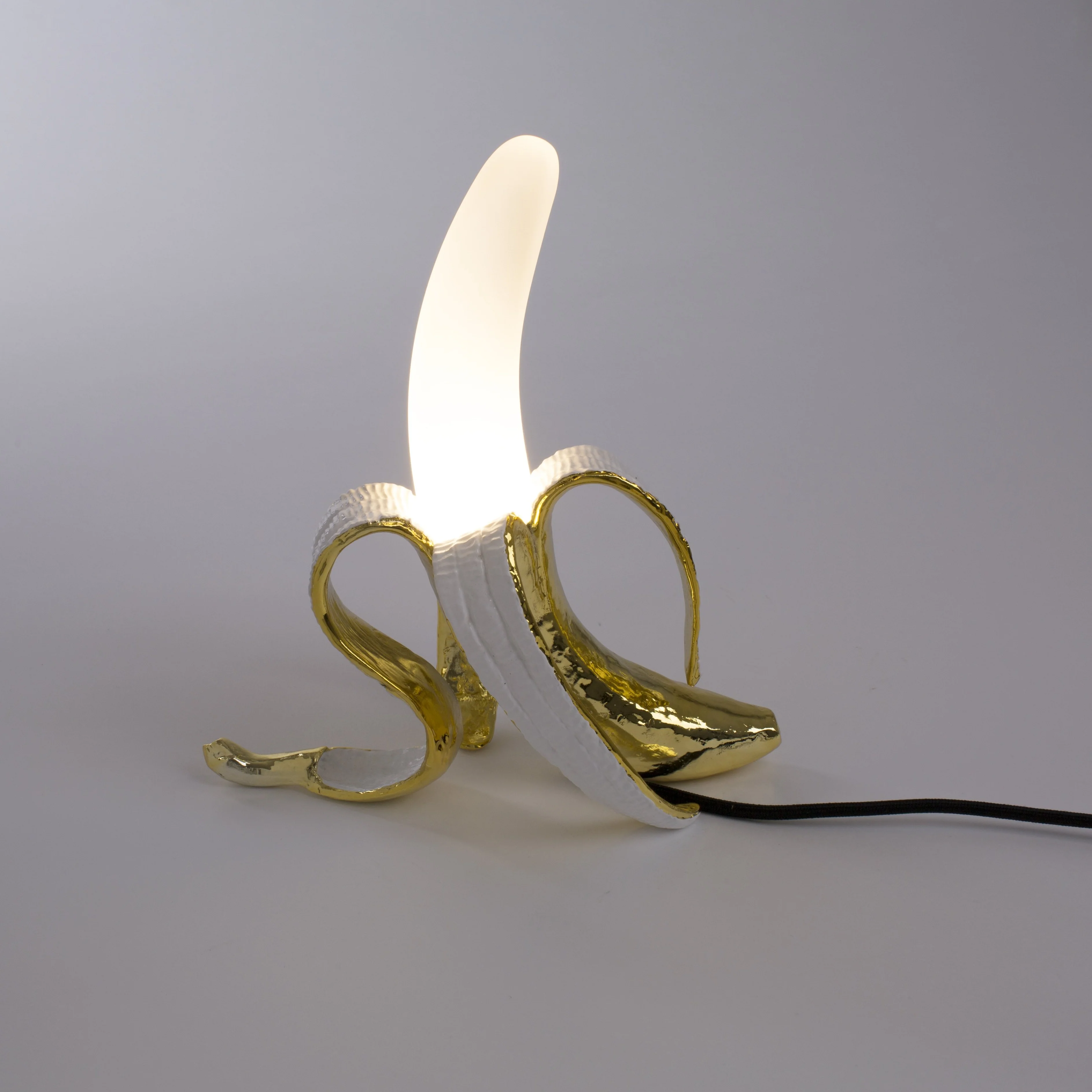 Banana Lamp | Gold | Louie - Image 4