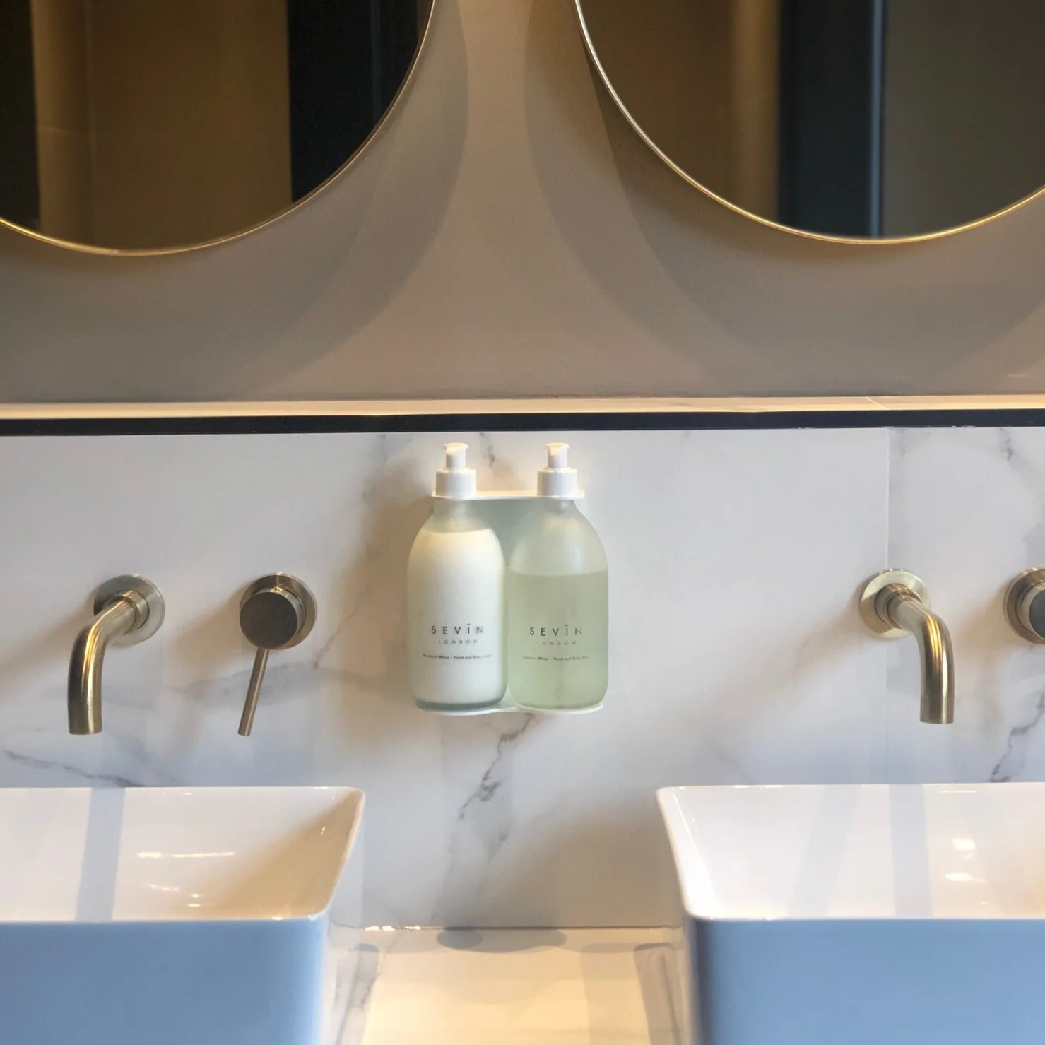 Porcelain White Hand & Body Lotion | 500ml - Image 3
