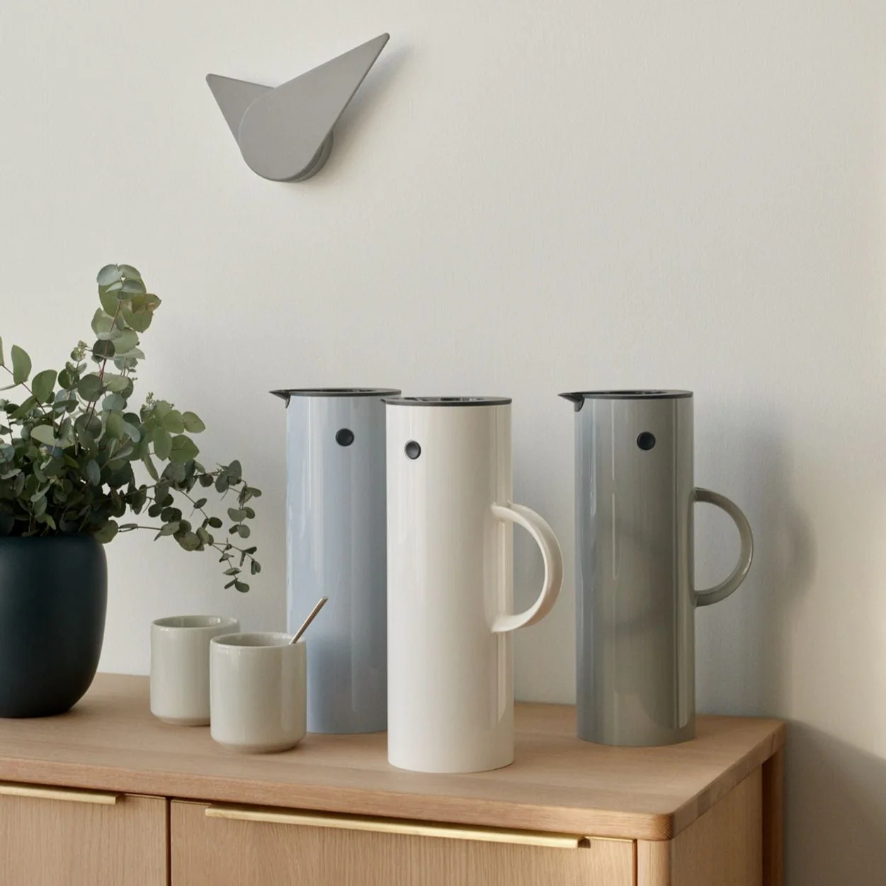 EM77 Vacuum Jug | White | 1L - Image 4
