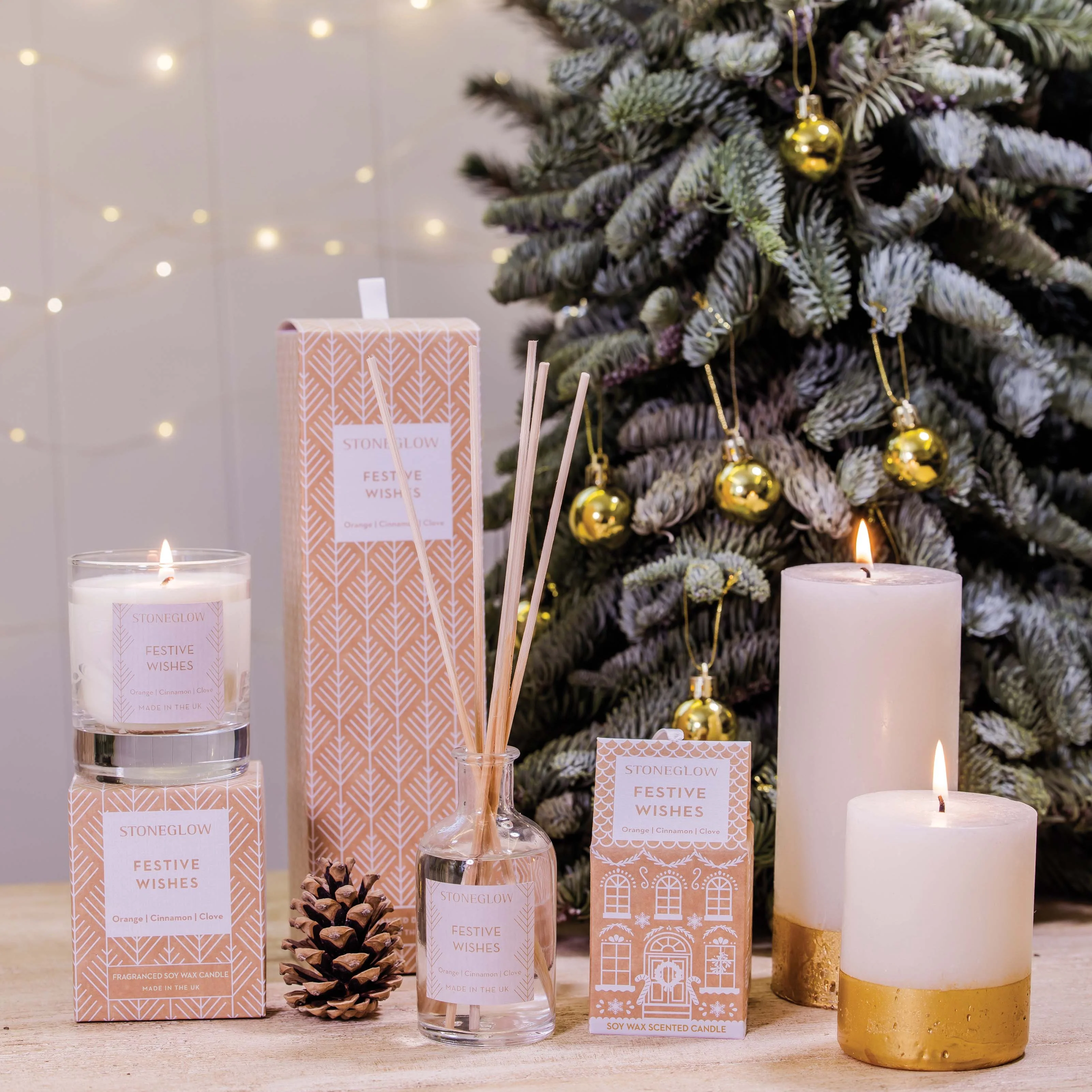 Festive Wishes Hanging House Votive Candle | Orange, Cinnamon & Clove - Image 2