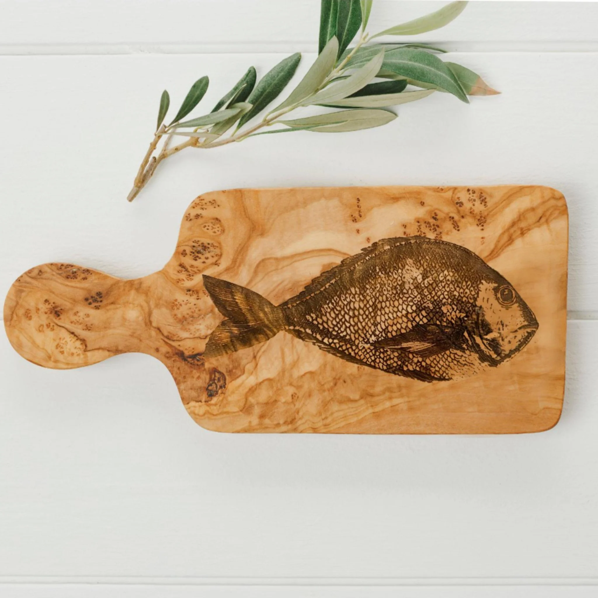 Cheese Board with Handle | Snapper Engraved | Olive Wood - Image 2