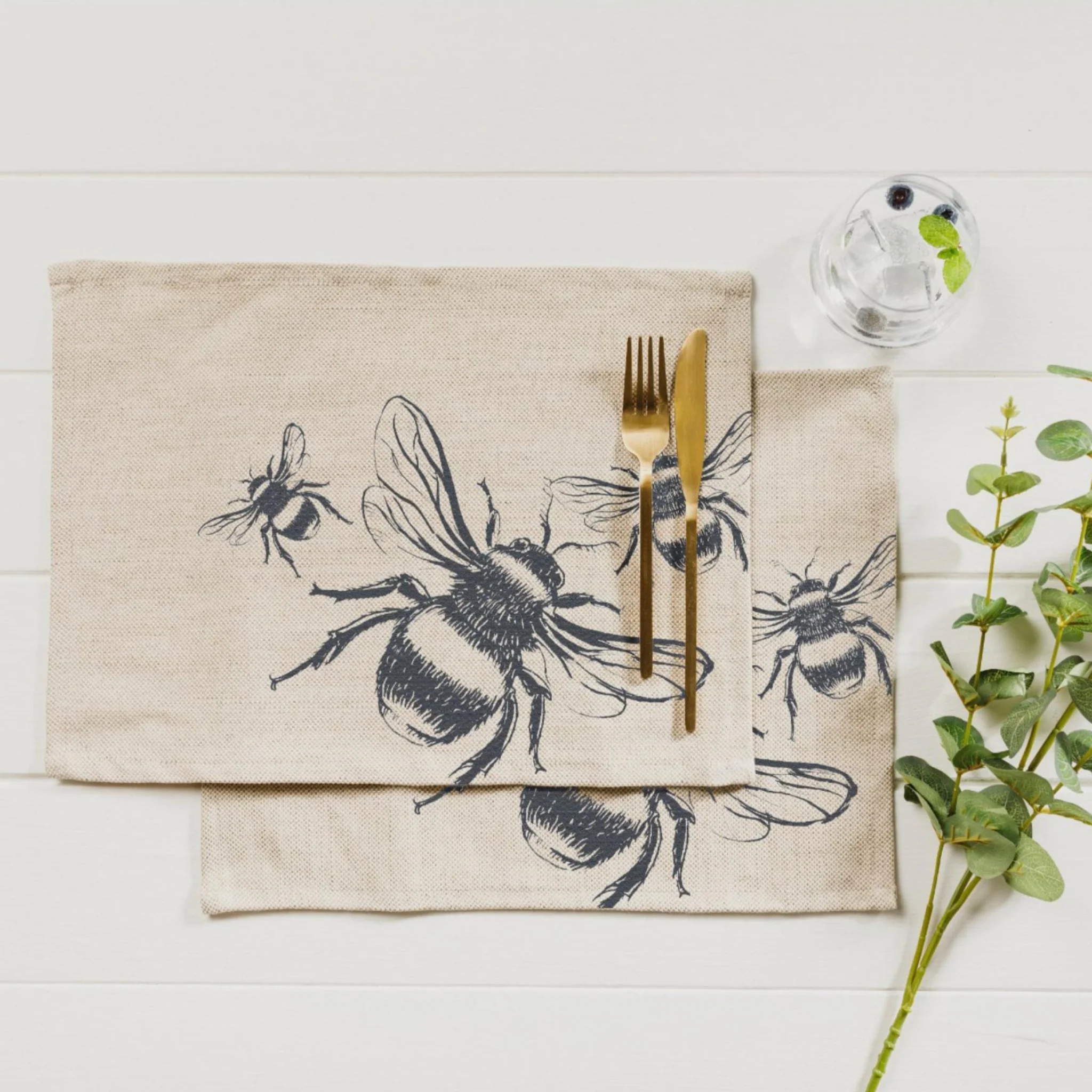 Linen Placemats | Bee | Set of 2 - Image 2