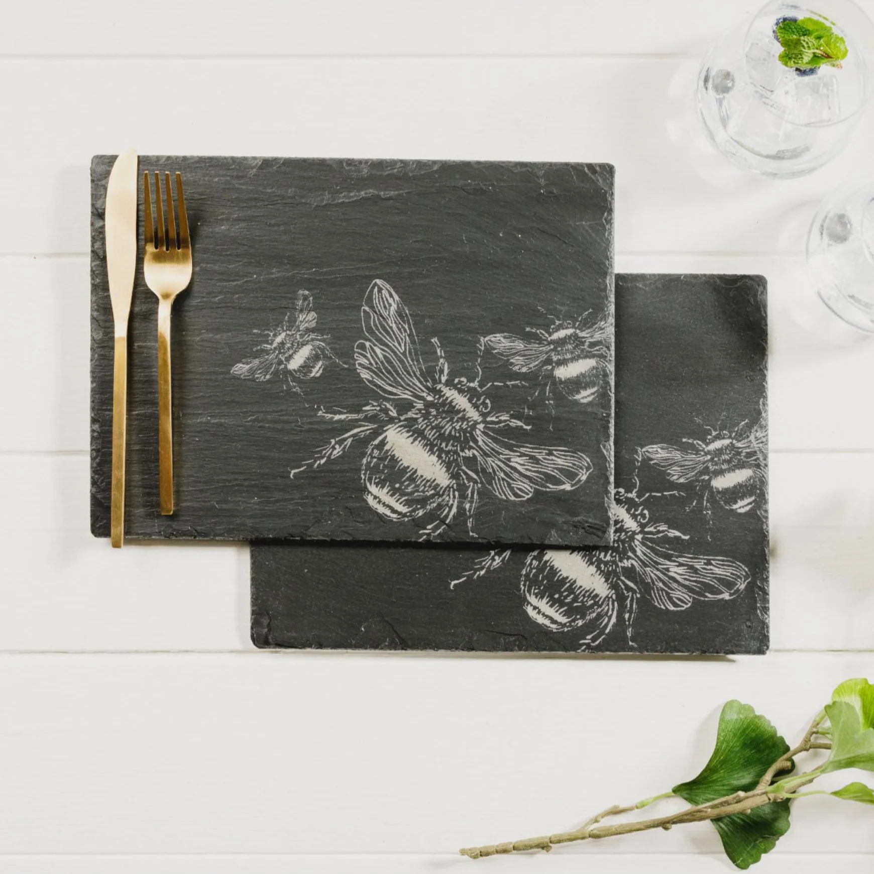 Rectangular Tablemats | Etched Bee | Set of 2 - Image 2